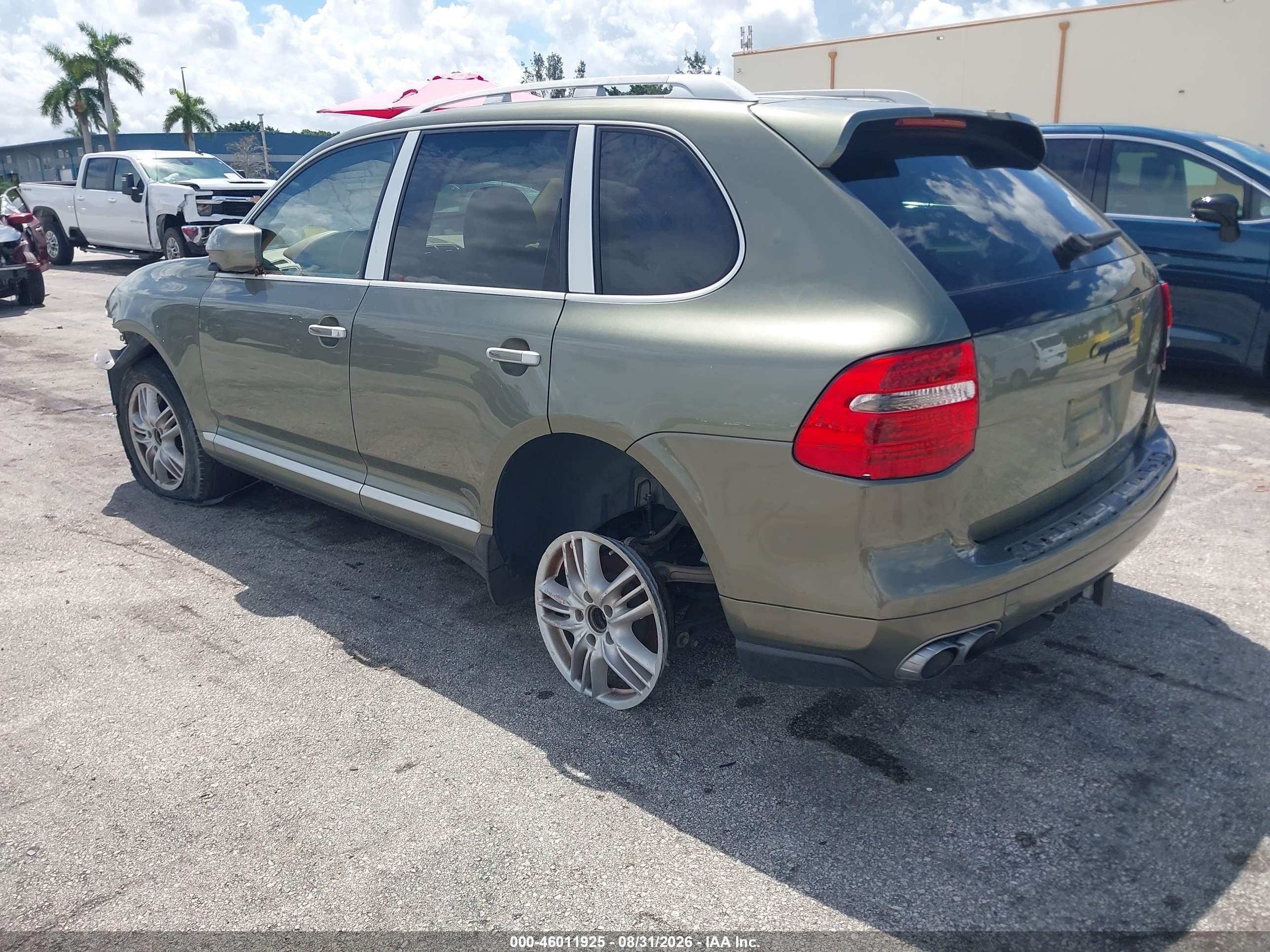 2009 Porsche Cayenne   Green vin: WP1AA29P29LA09791