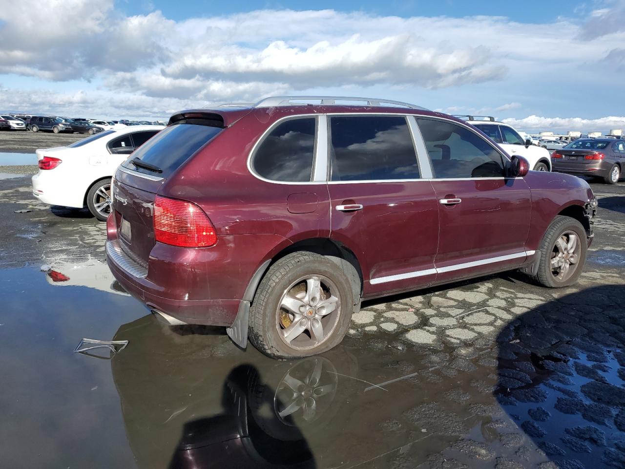 2005 Porsche Cayenne Purple vin: WP1AA29P35LA23242
