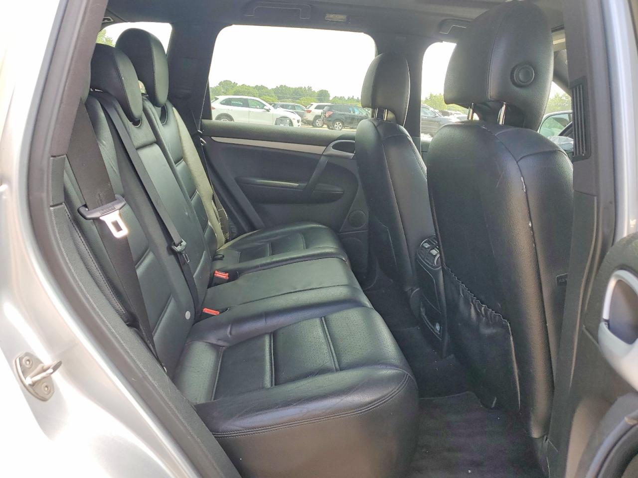 2008 Porsche Cayenne Silver vin: WP1AA29P38LA25643