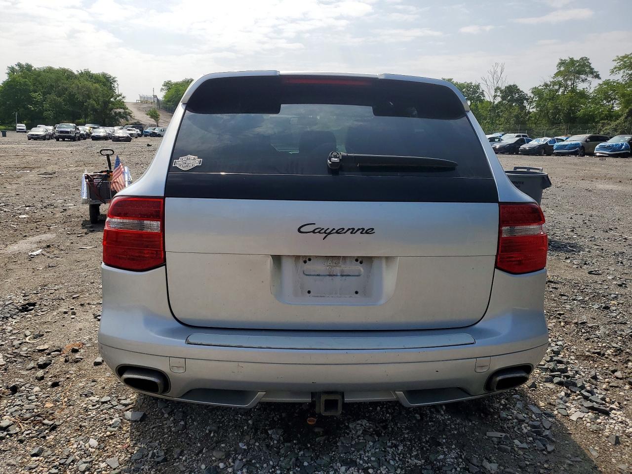 2008 Porsche Cayenne Silver vin: WP1AA29P38LA25643
