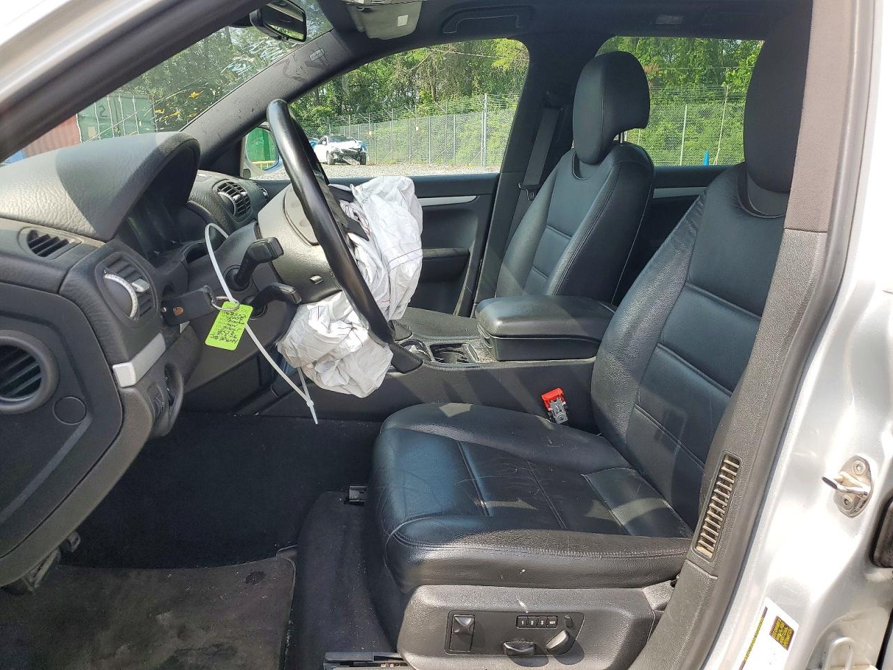 2008 Porsche Cayenne Silver vin: WP1AA29P38LA25643