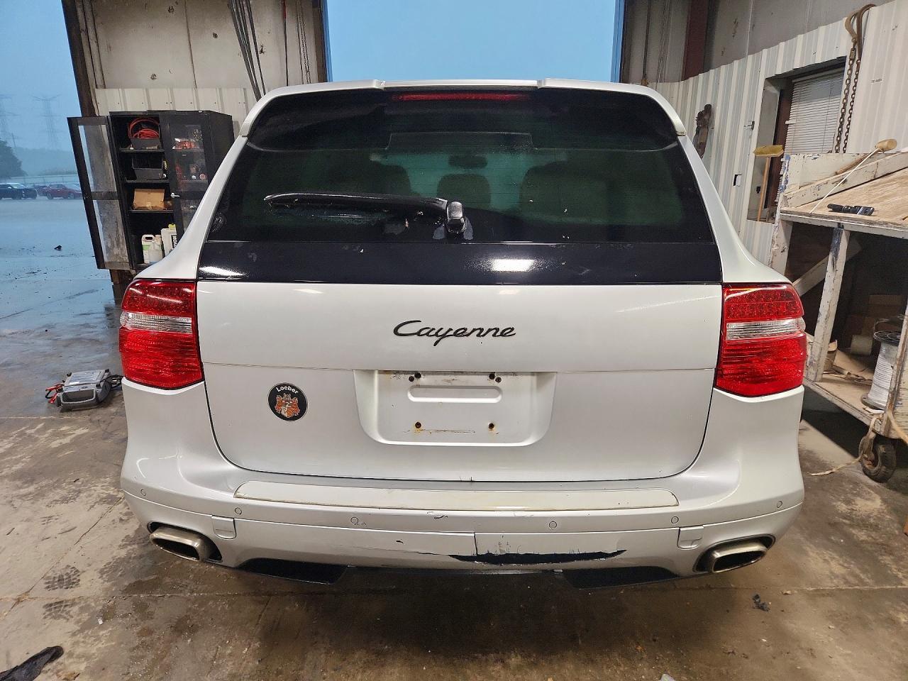 2008 Porsche Cayenne Silver vin: WP1AA29P38LA28736