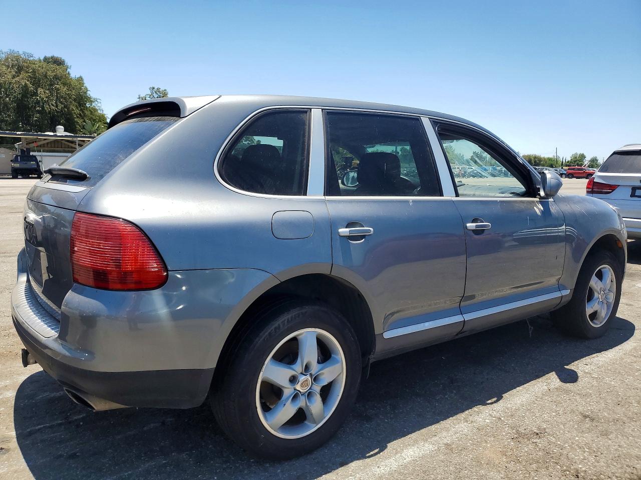 2004 Porsche Cayenne Silver vin: WP1AA29P44LA23717