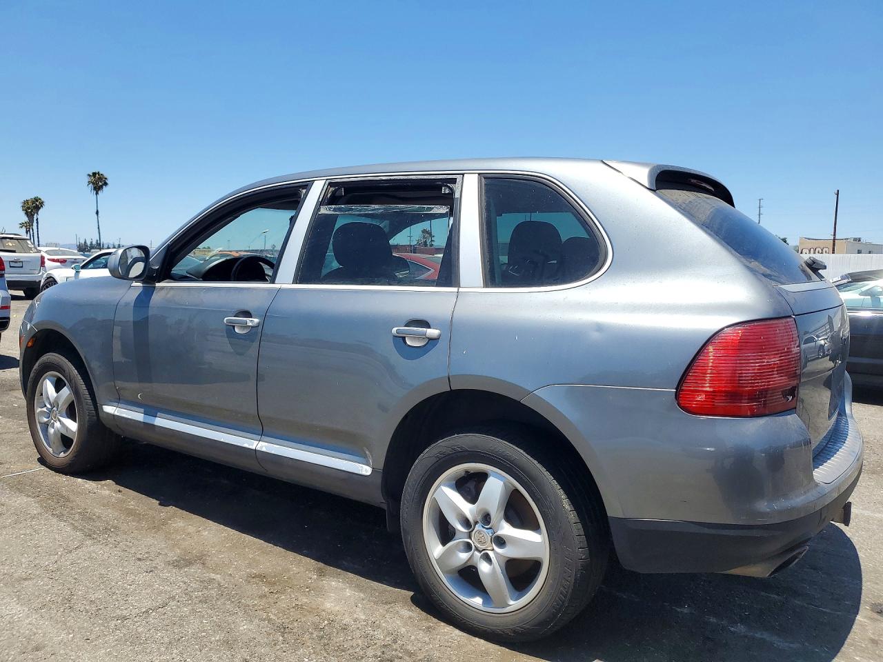 2004 Porsche Cayenne Silver vin: WP1AA29P44LA23717