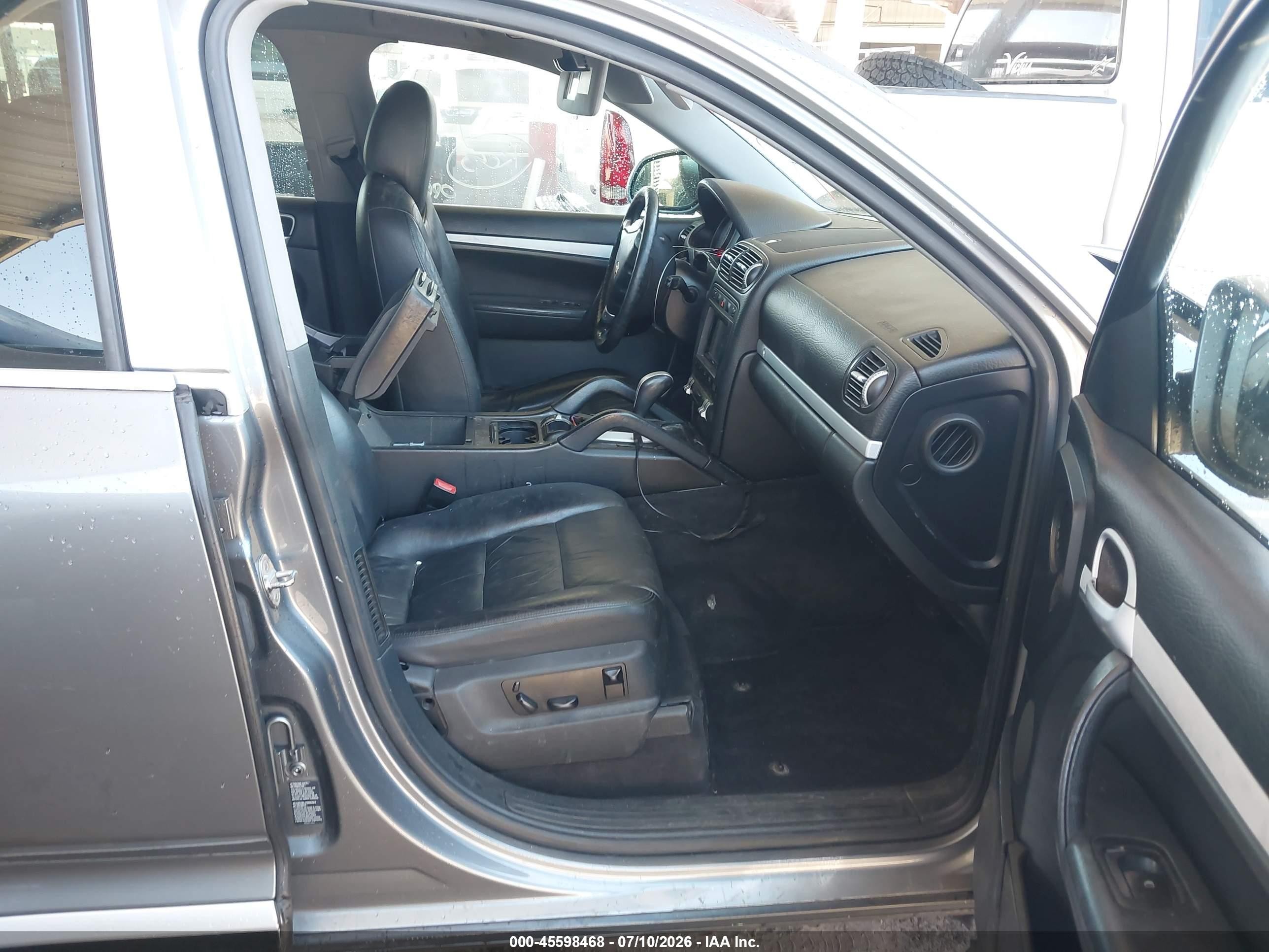 2004 Porsche Cayenne V6 Gray vin: WP1AA29P54LA23712