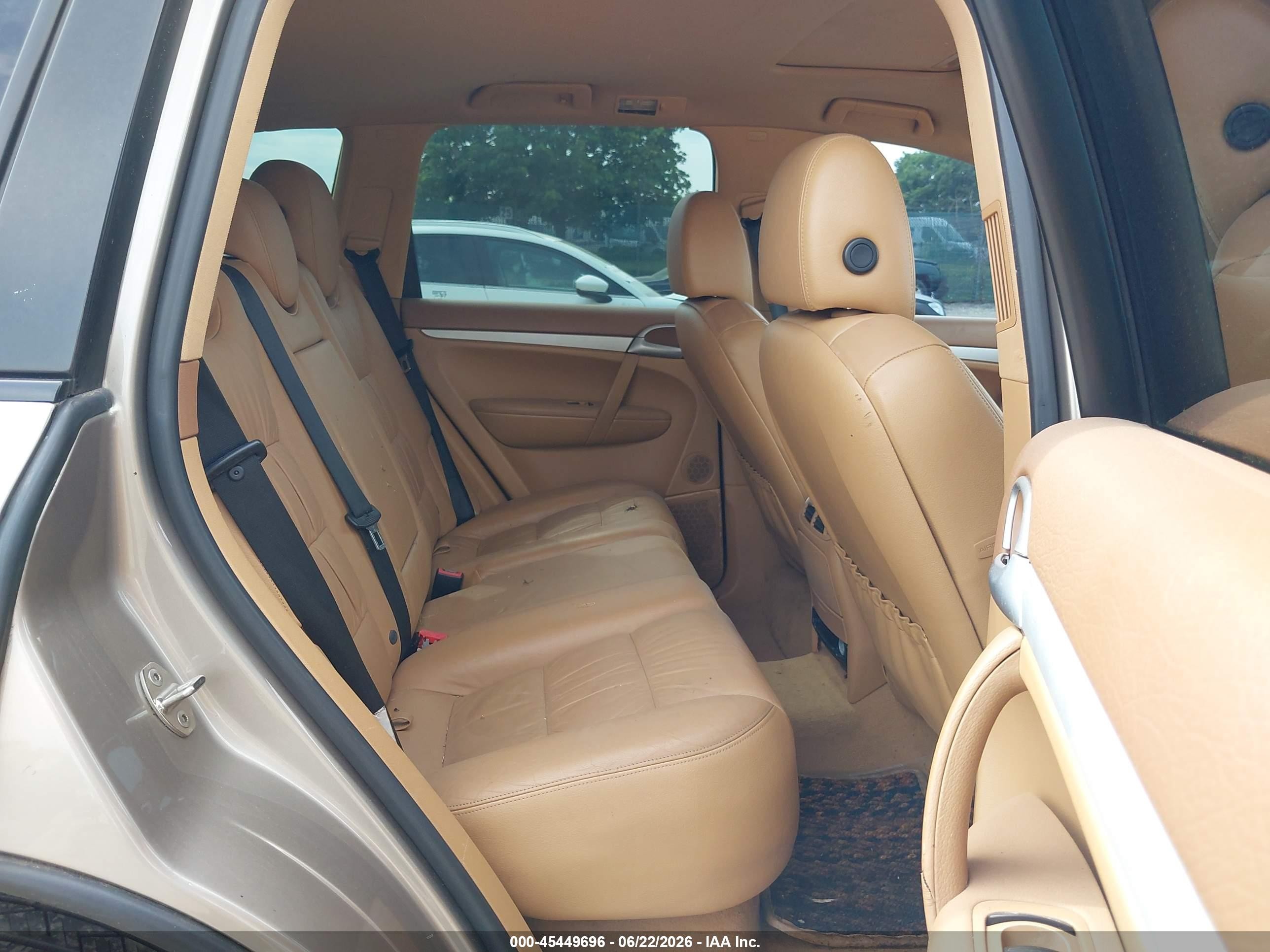 2009 Porsche Cayenne Tan vin: WP1AA29P59LA05136