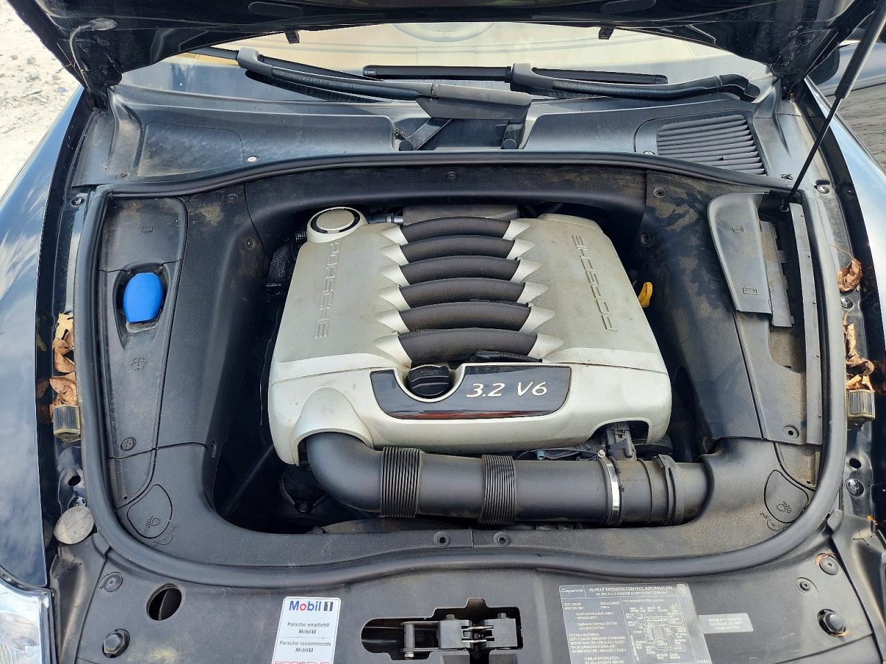 2005 Porsche Cayenne Black vin: WP1AA29P75LA21591