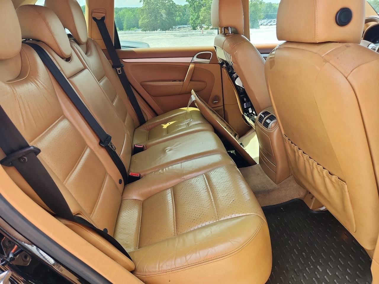 2005 Porsche Cayenne Black vin: WP1AA29P75LA21591