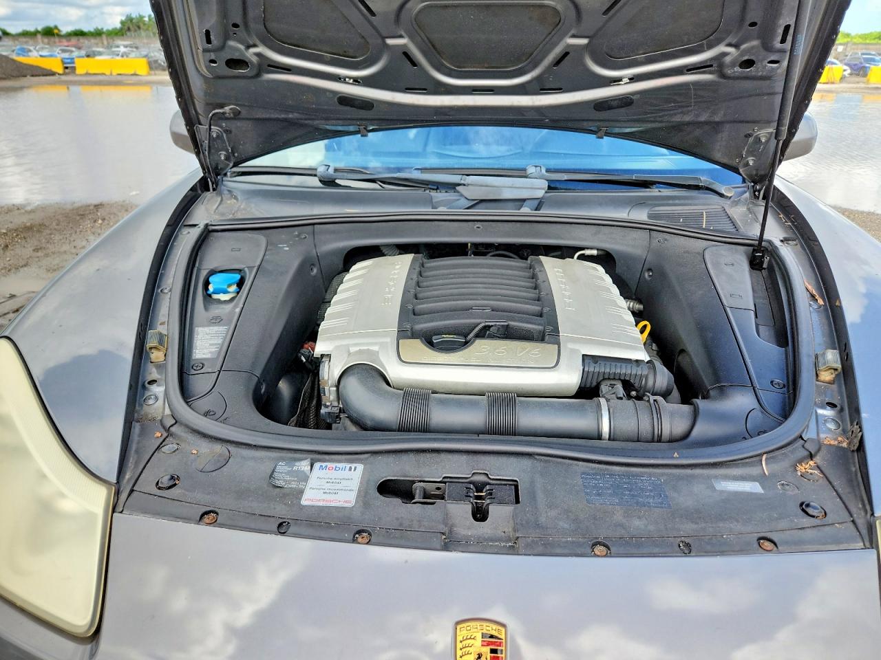 2008 Porsche Cayenne Gray vin: WP1AA29P98LA26196