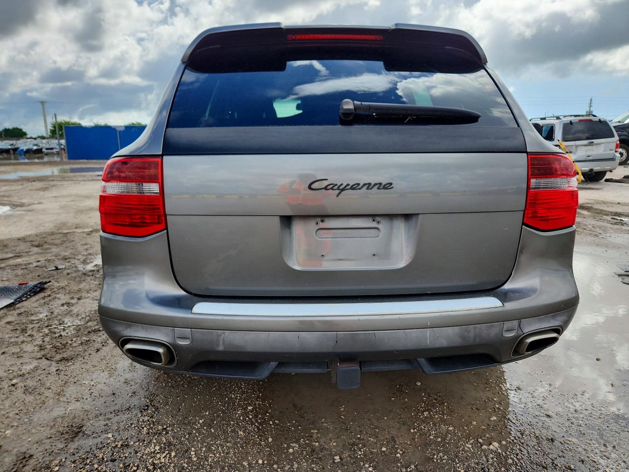 2008 Porsche Cayenne Gray vin: WP1AA29P98LA26196
