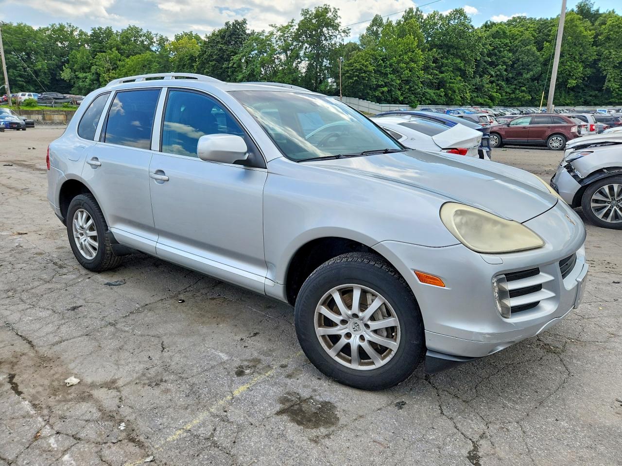 2008 Porsche Cayenne Silver vin: WP1AA29P98LA29227