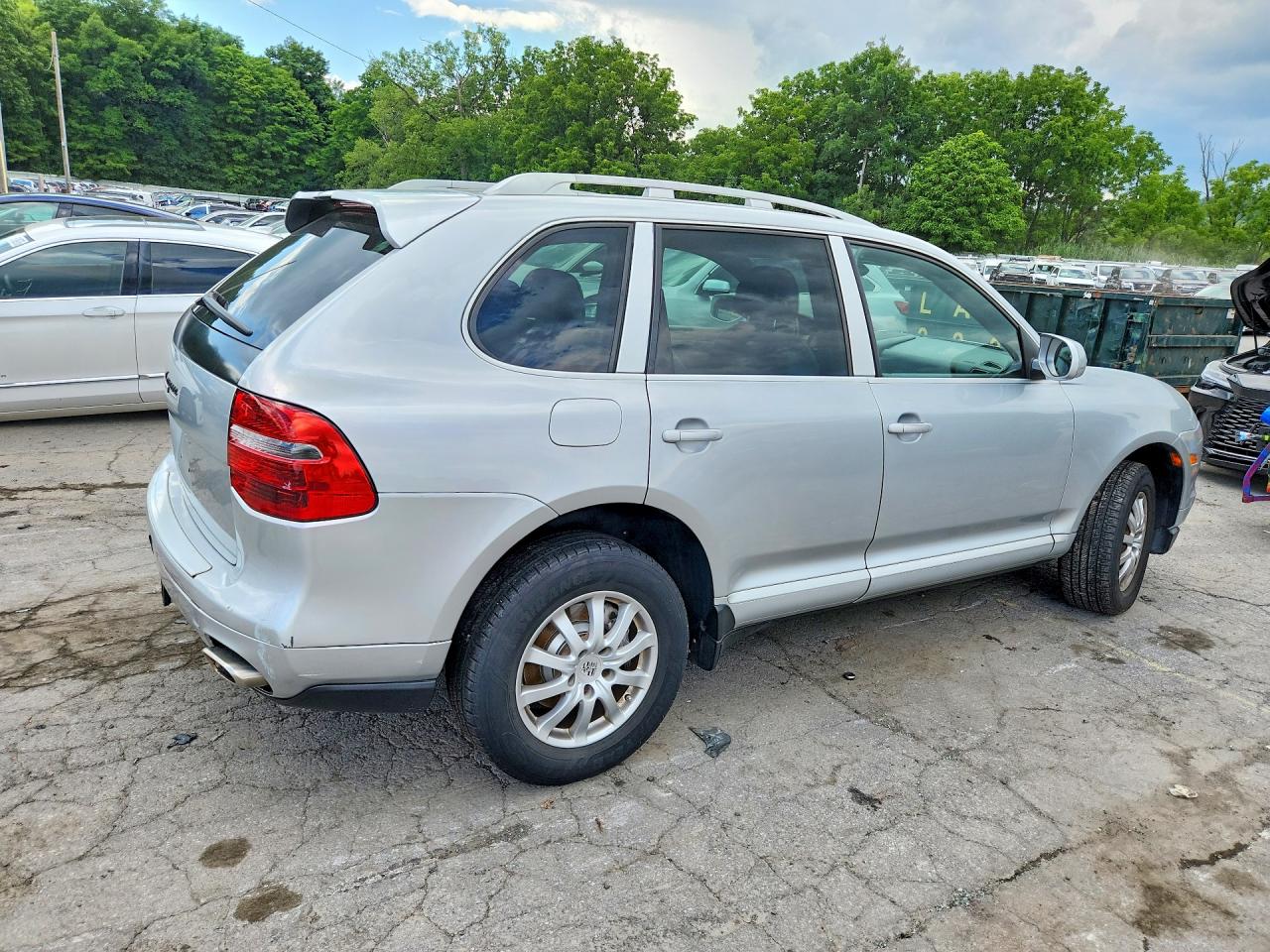 2008 Porsche Cayenne Silver vin: WP1AA29P98LA29227