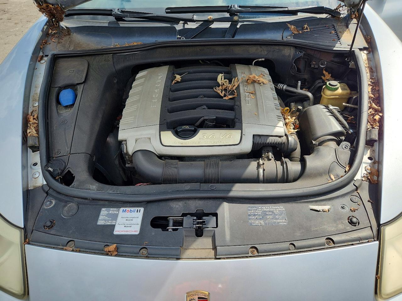 2008 Porsche Cayenne Silver vin: WP1AA29P98LA29227