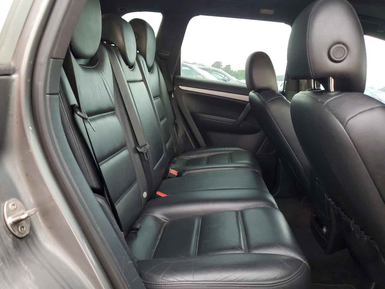 2009 Porsche Cayenne Gray vin: WP1AA29P99LA04930