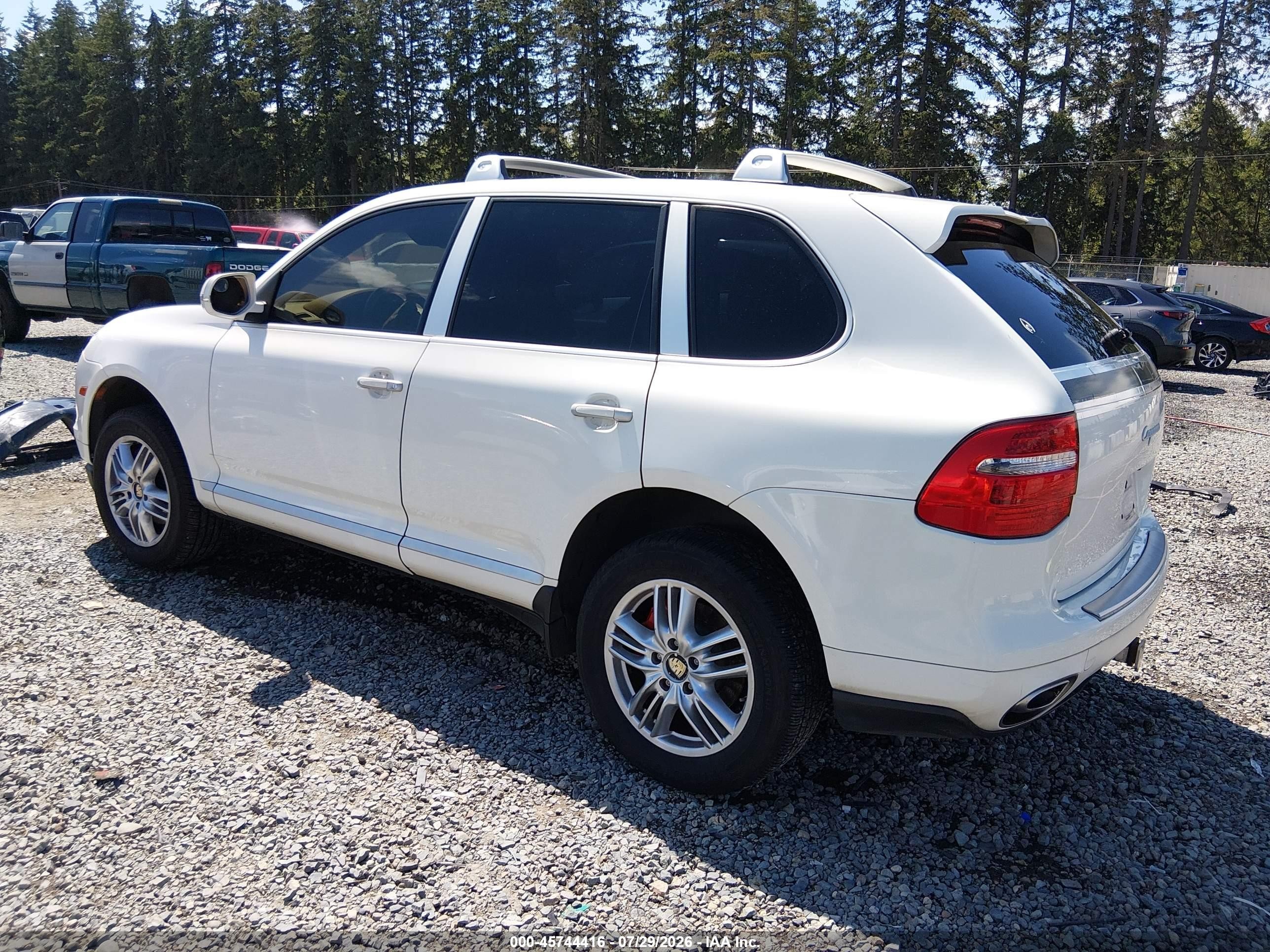 2008 Porsche Cayenne   White vin: WP1AA29PX8LA05454