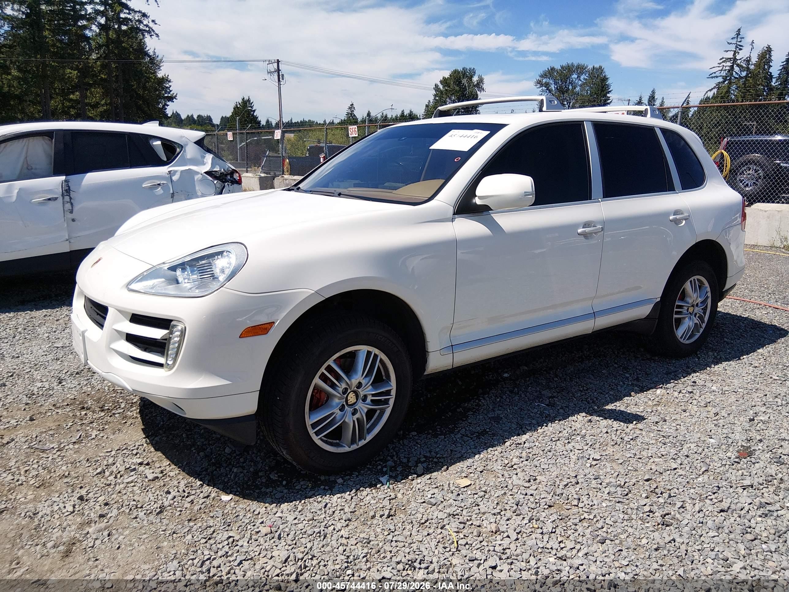 2008 Porsche Cayenne   White vin: WP1AA29PX8LA05454