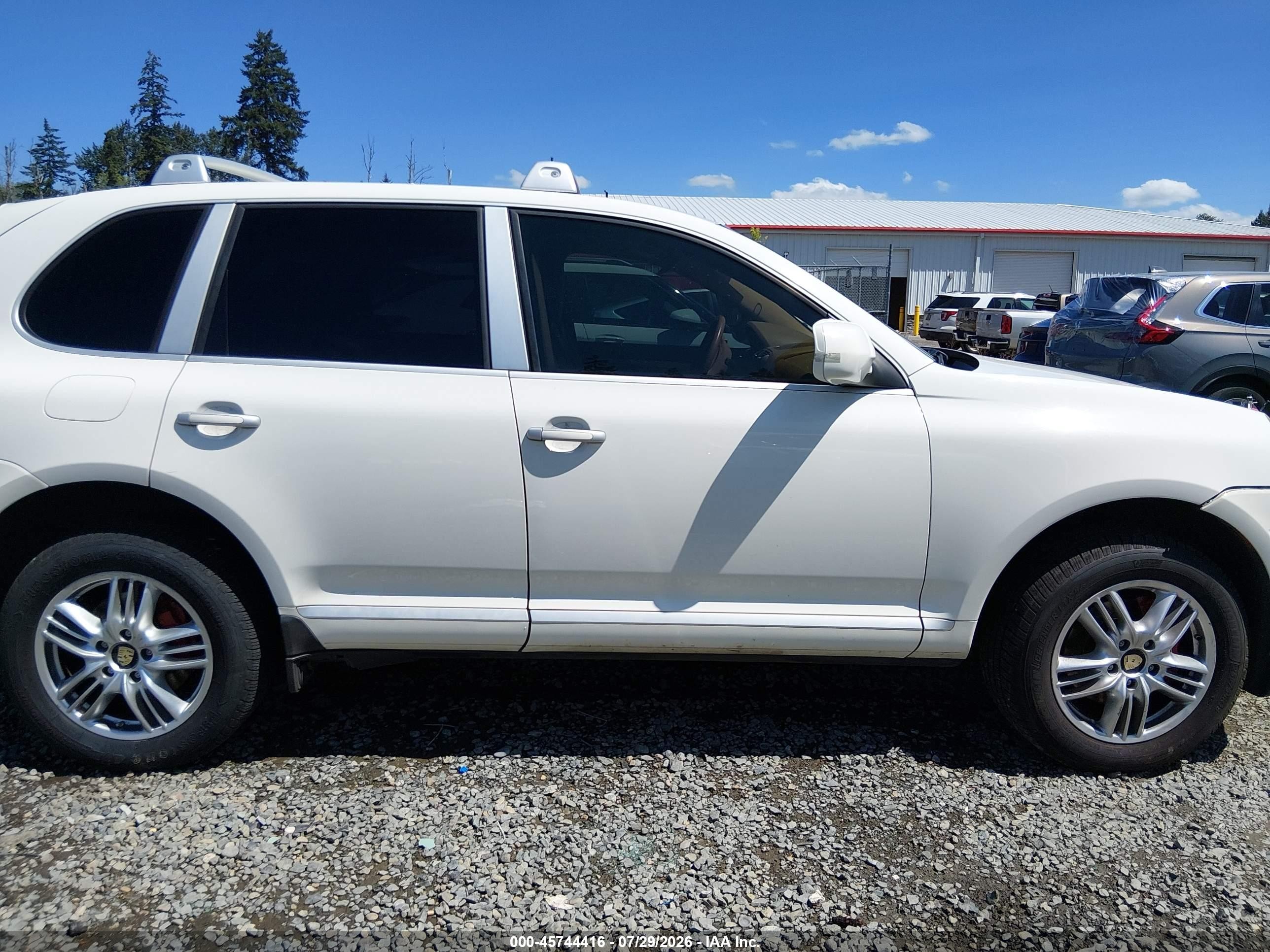 2008 Porsche Cayenne   White vin: WP1AA29PX8LA05454