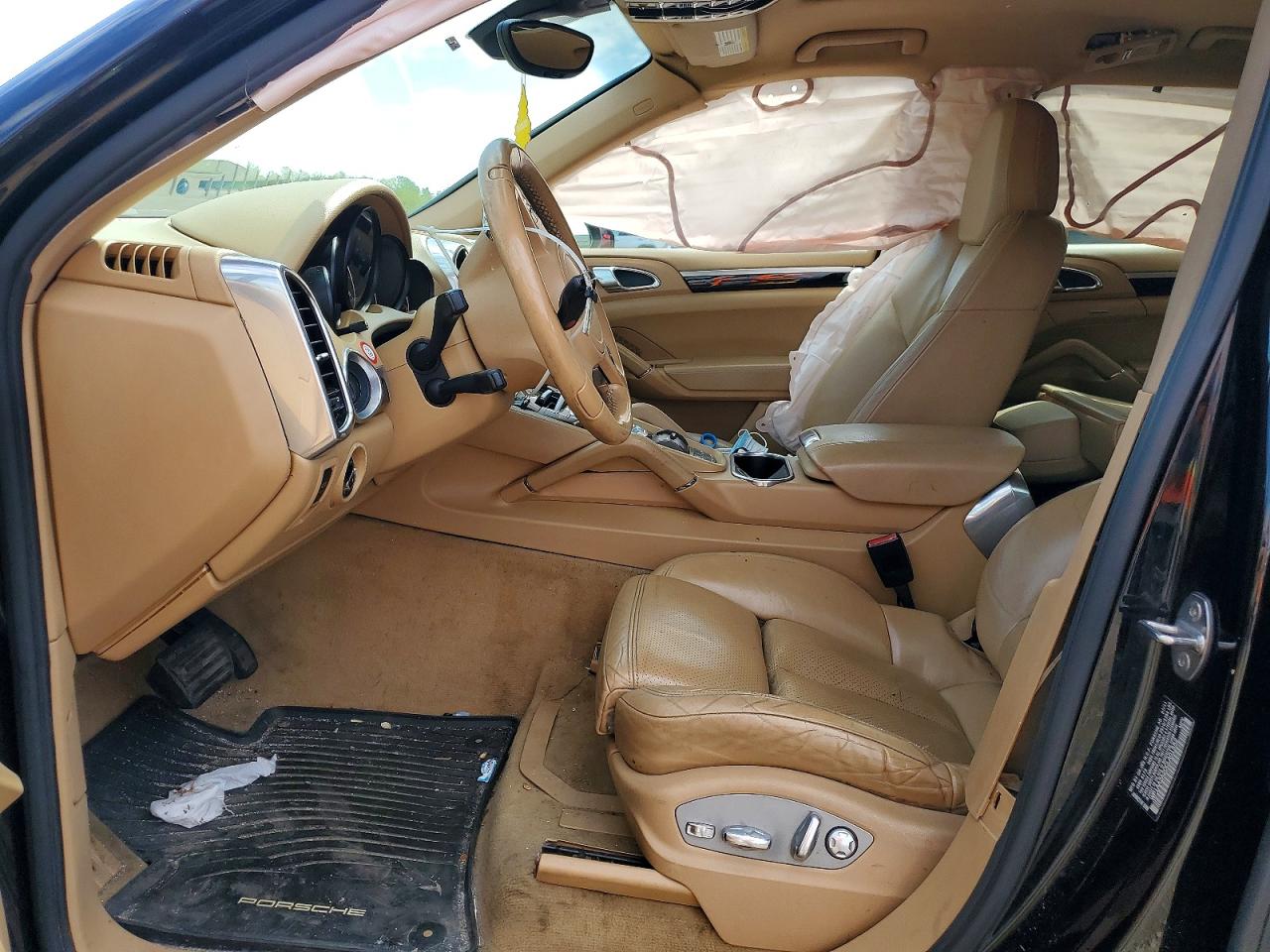 2012 Porsche Cayenne Black vin: WP1AA2A20CLA01552