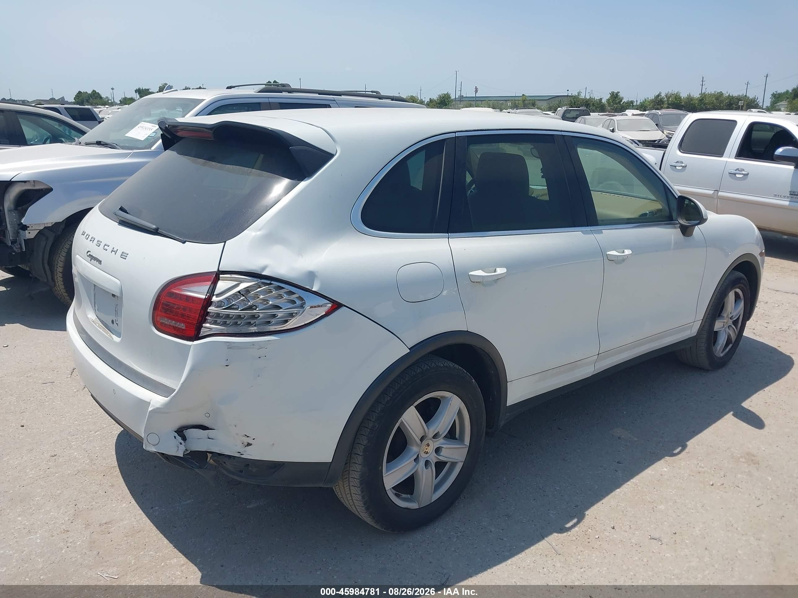 2012 Porsche Cayenne   White vin: WP1AA2A20CLA08095