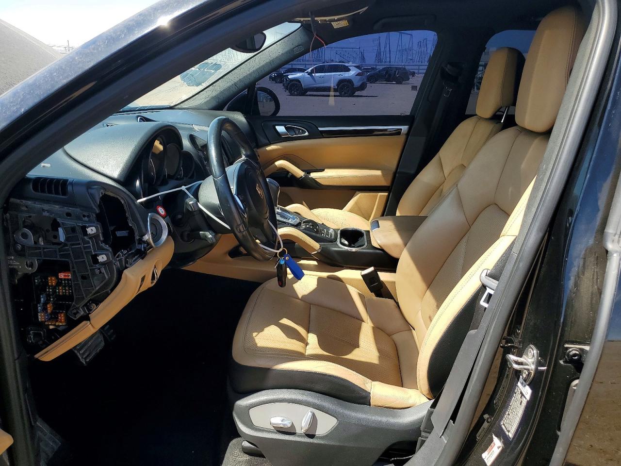 2014 Porsche Cayenne Черный vin: WP1AA2A20ELA09556
