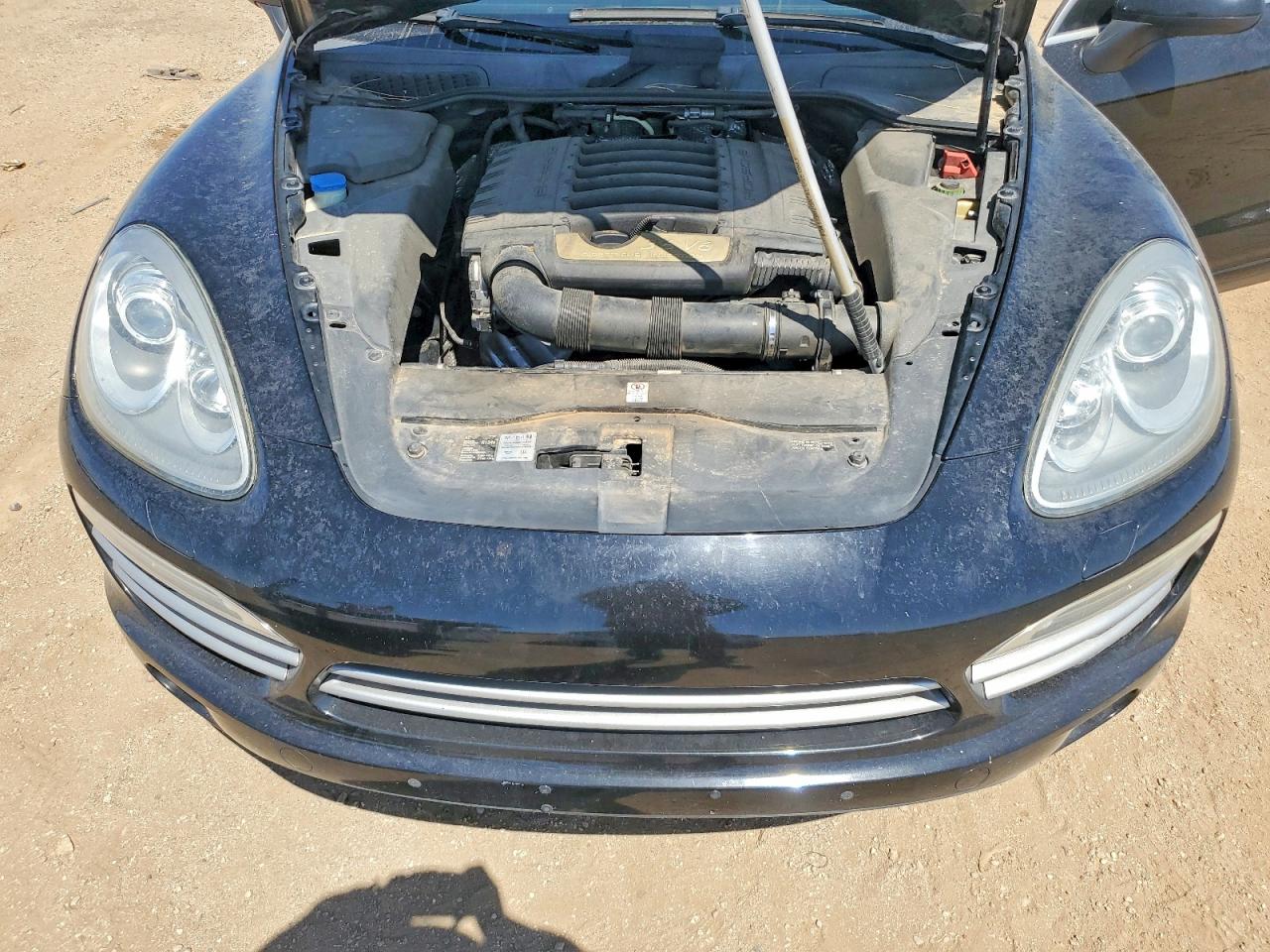 2014 Porsche Cayenne Черный vin: WP1AA2A20ELA09556