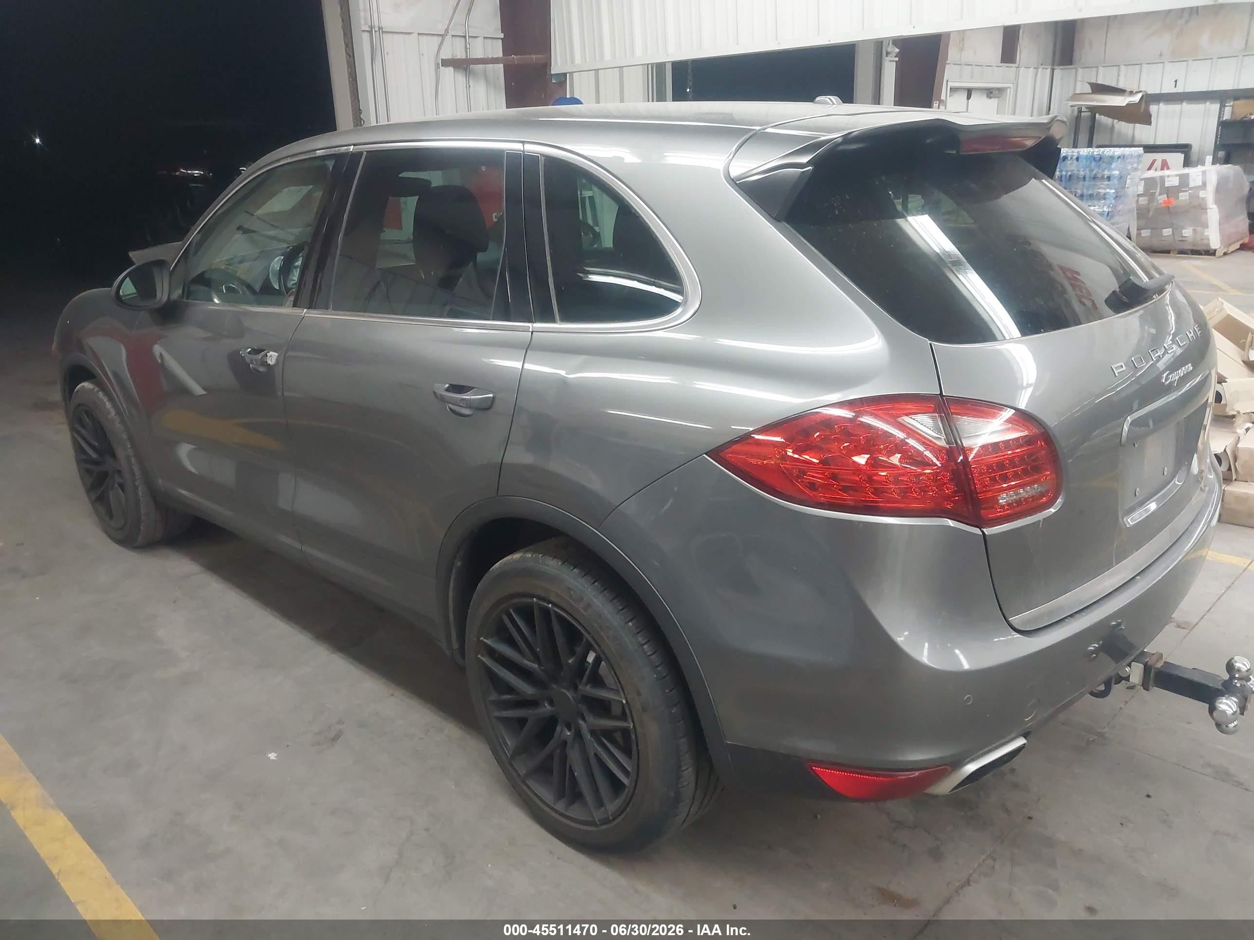 2014 Porsche Cayenne   Gray vin: WP1AA2A20ELA91921