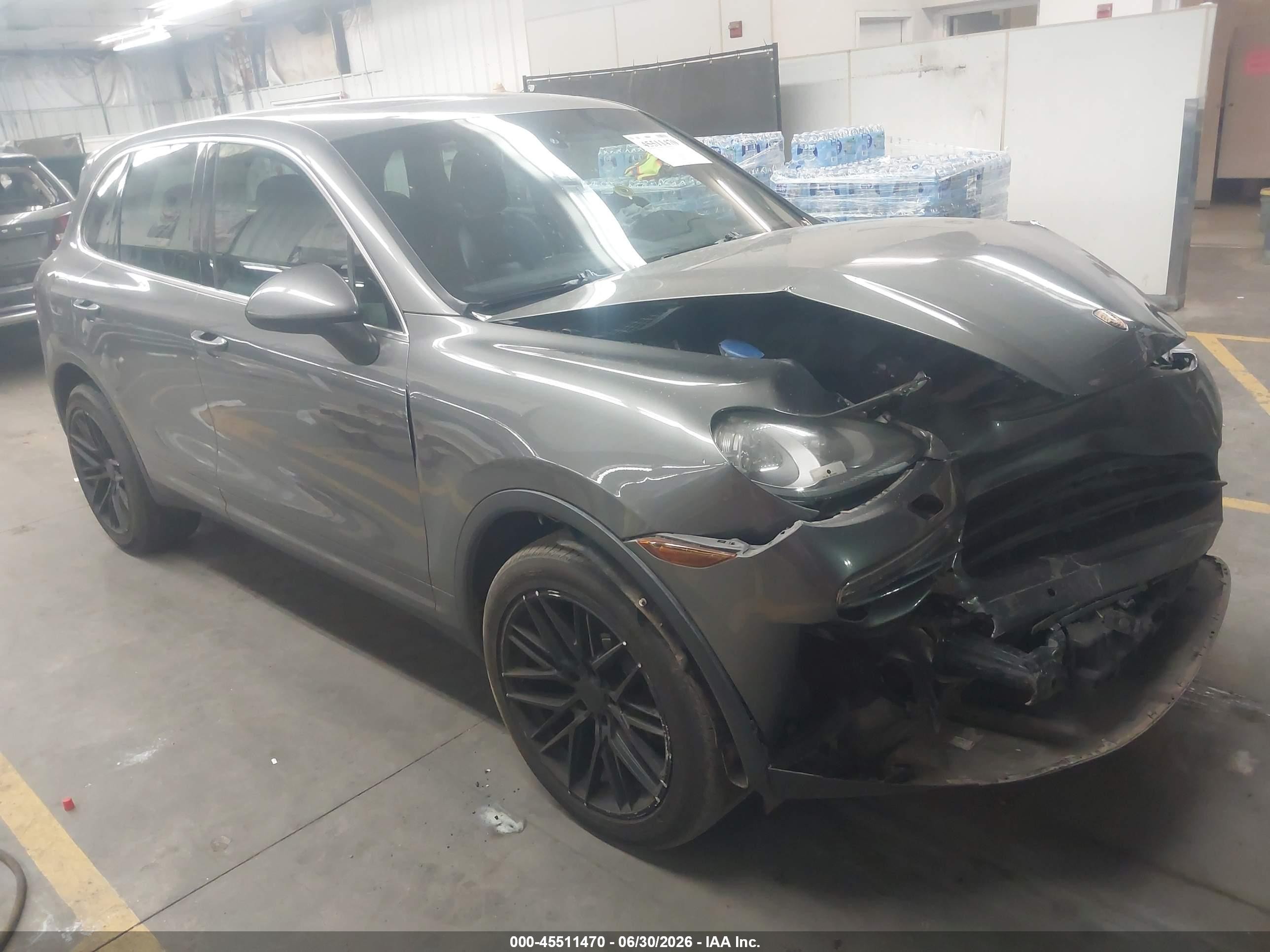 2014 Porsche Cayenne   Gray vin: WP1AA2A20ELA91921