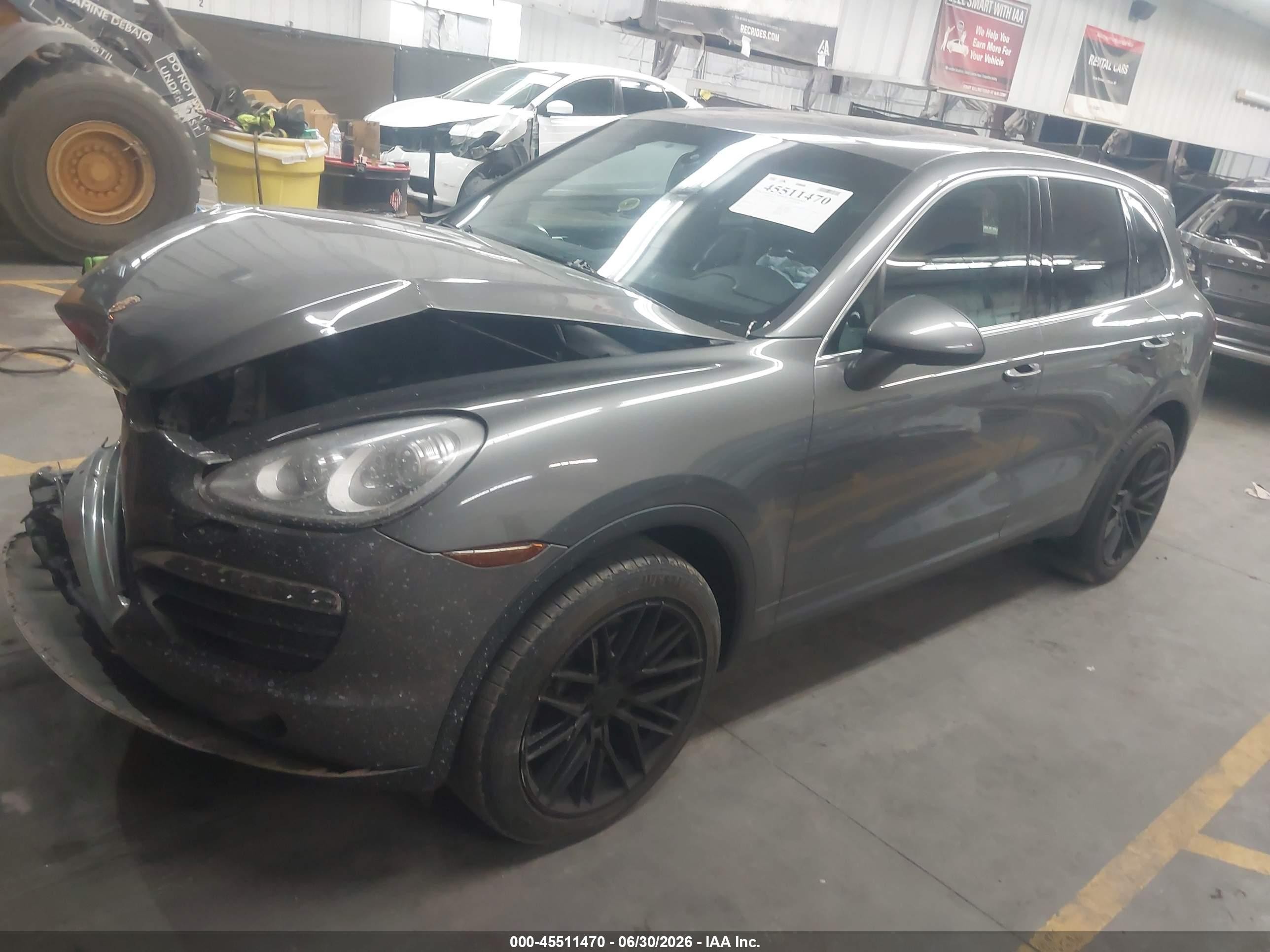 2014 Porsche Cayenne   Gray vin: WP1AA2A20ELA91921