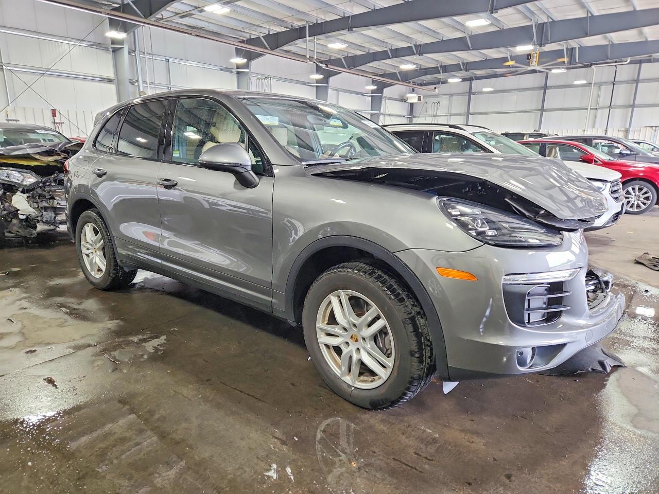 2016 Porsche Cayenne Gray vin: WP1AA2A20GKA36250