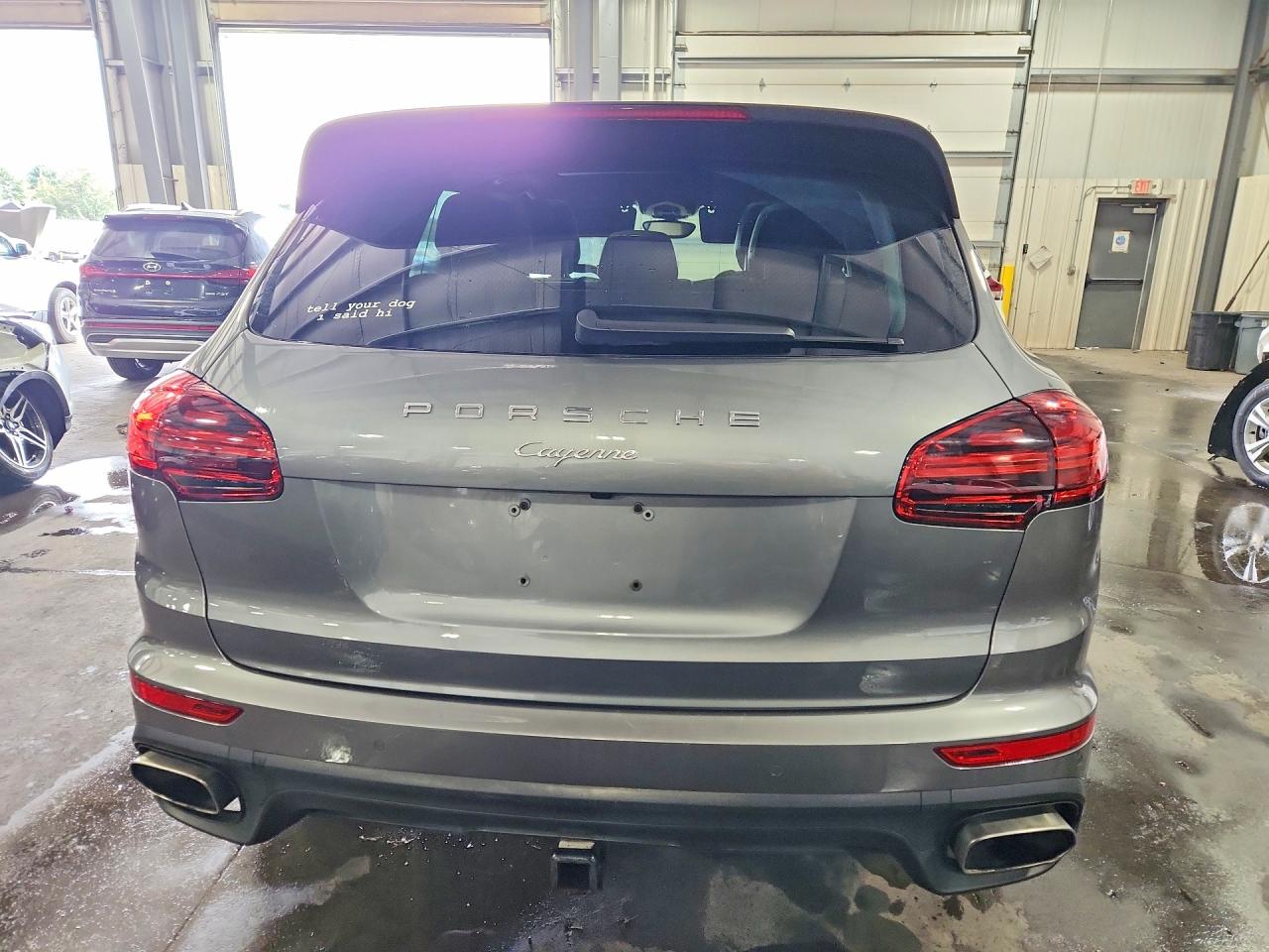2016 Porsche Cayenne Gray vin: WP1AA2A20GKA36250