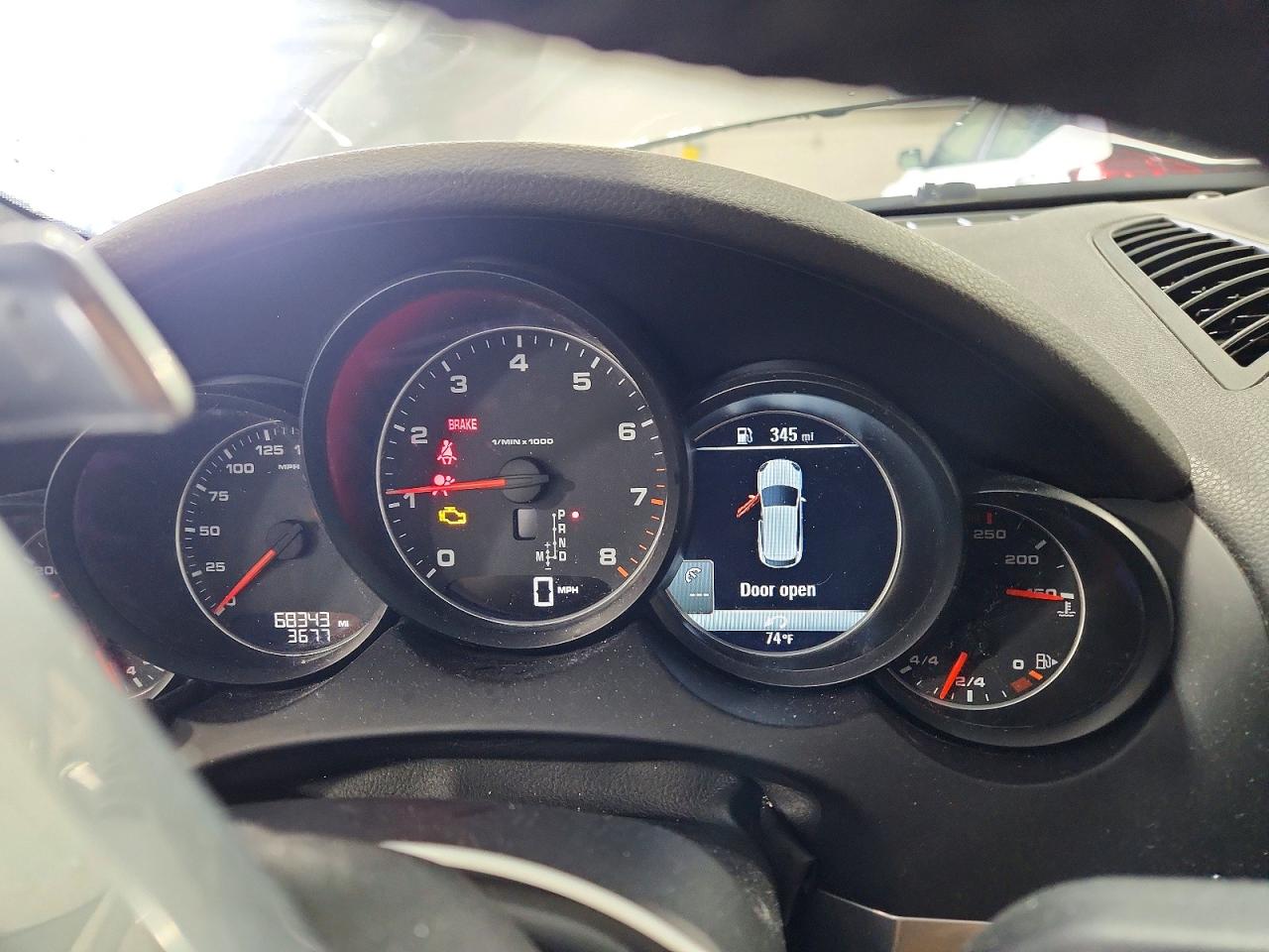 2016 Porsche Cayenne Gray vin: WP1AA2A20GKA36250