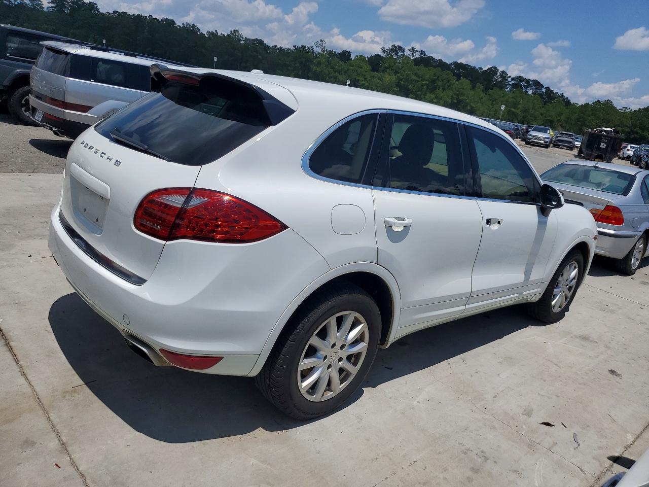 2012 Porsche Cayenne White vin: WP1AA2A21CLA11619