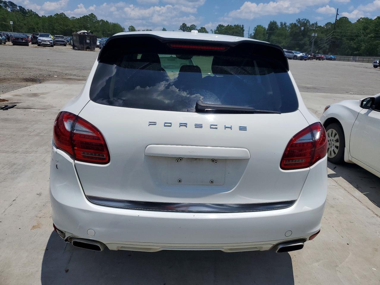 2012 Porsche Cayenne White vin: WP1AA2A21CLA11619