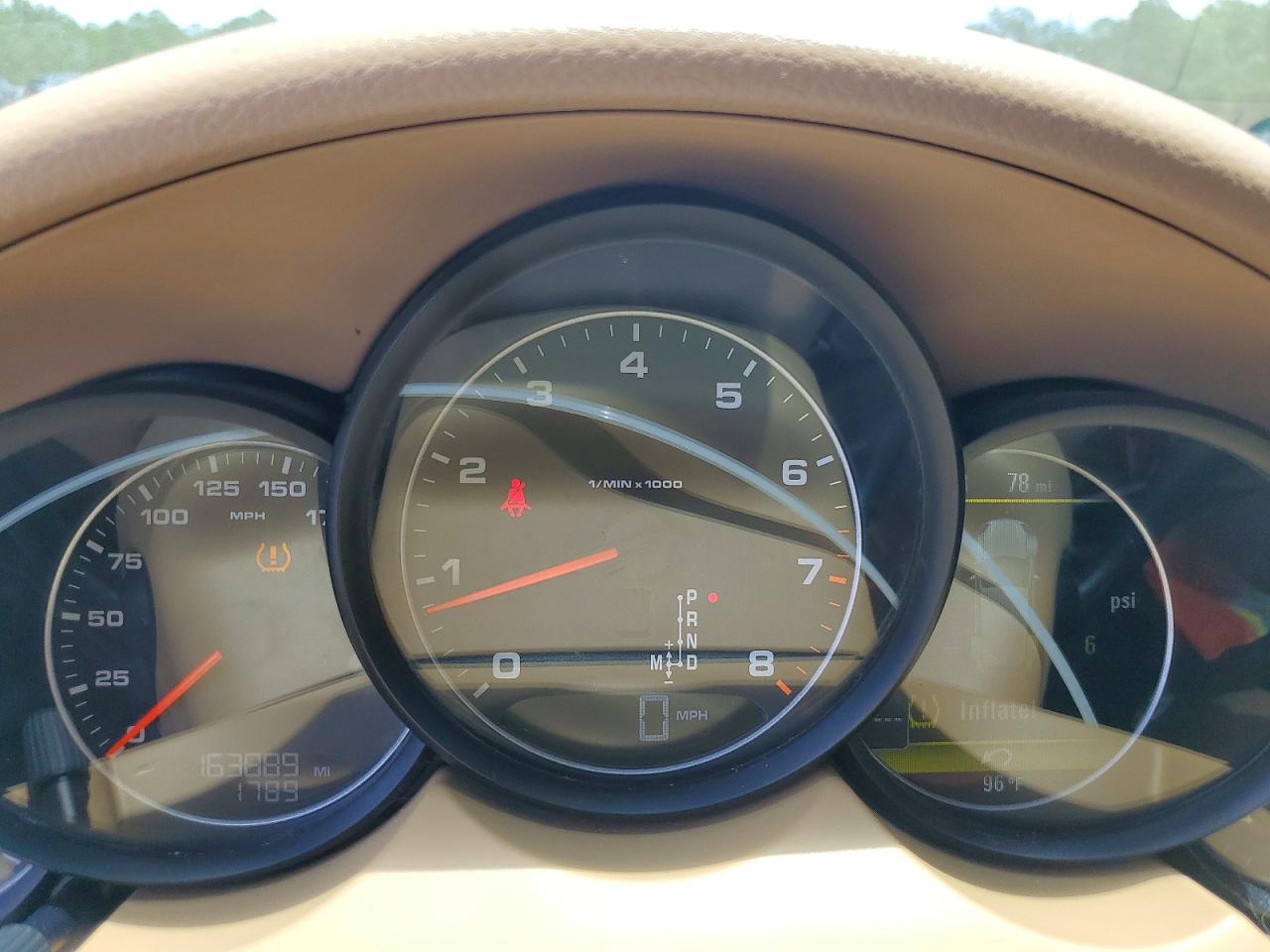 2012 Porsche Cayenne White vin: WP1AA2A21CLA11619