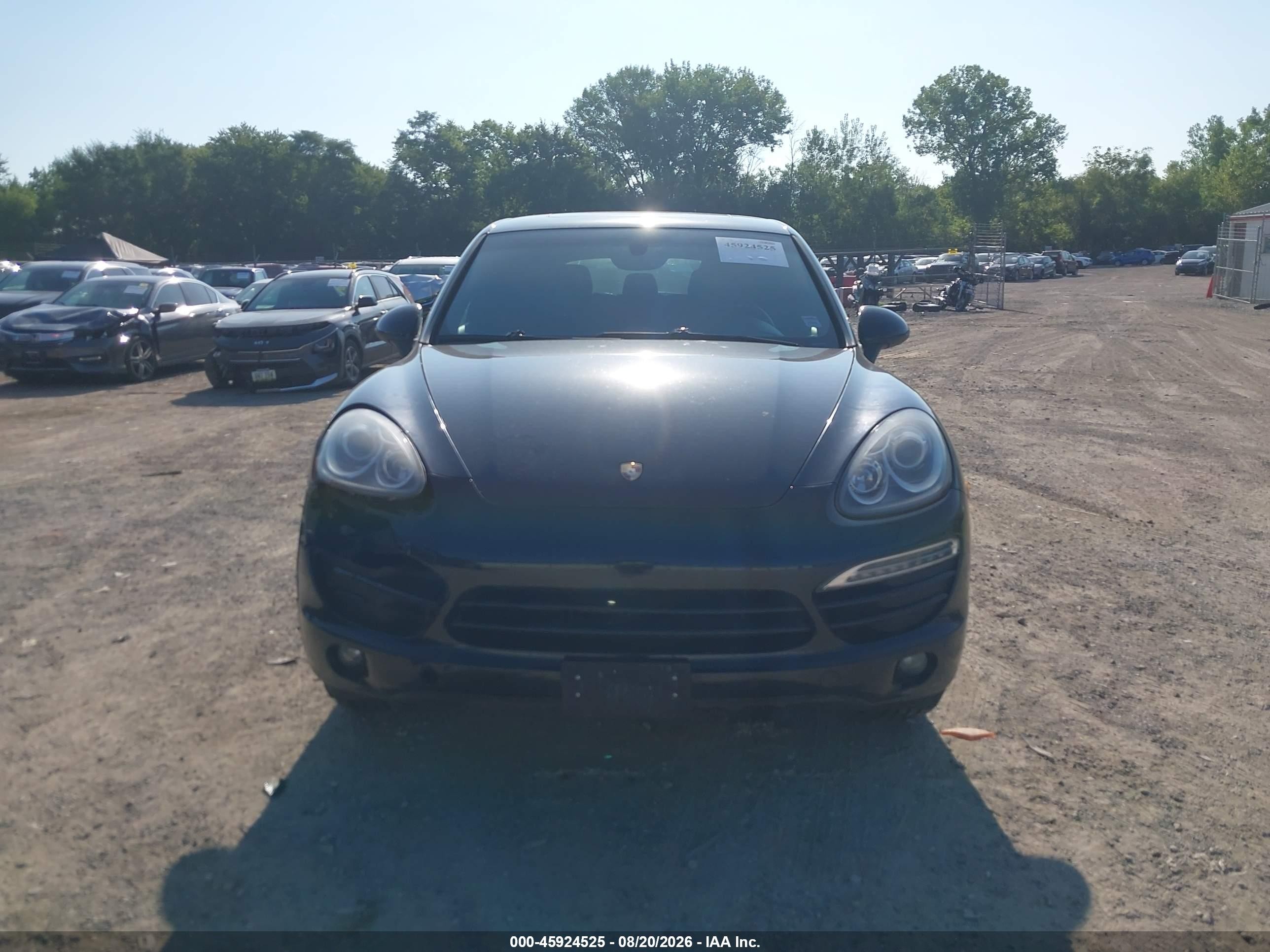 2012 Porsche Cayenne   Black vin: WP1AA2A21CLA12382