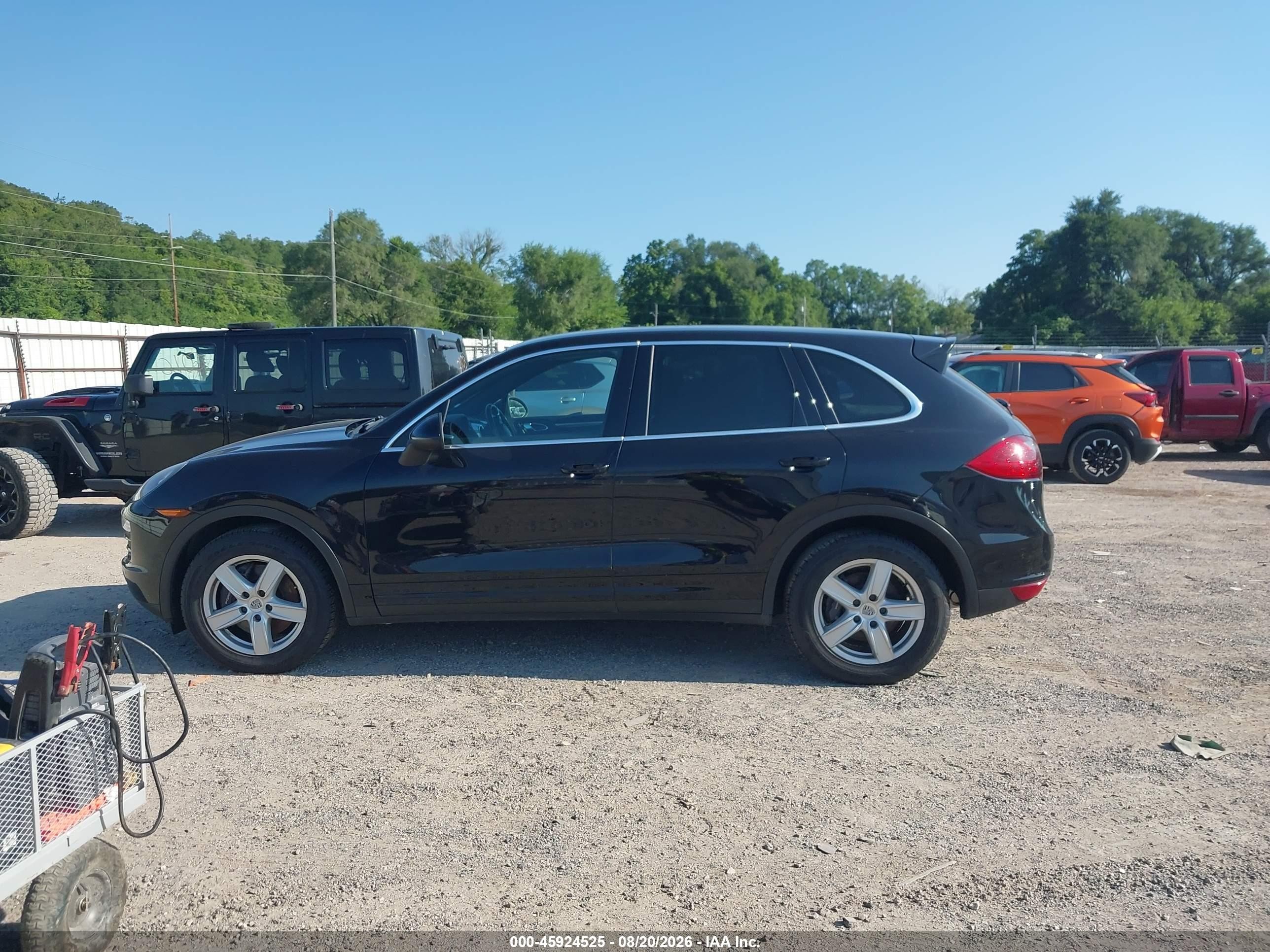 2012 Porsche Cayenne   Black vin: WP1AA2A21CLA12382