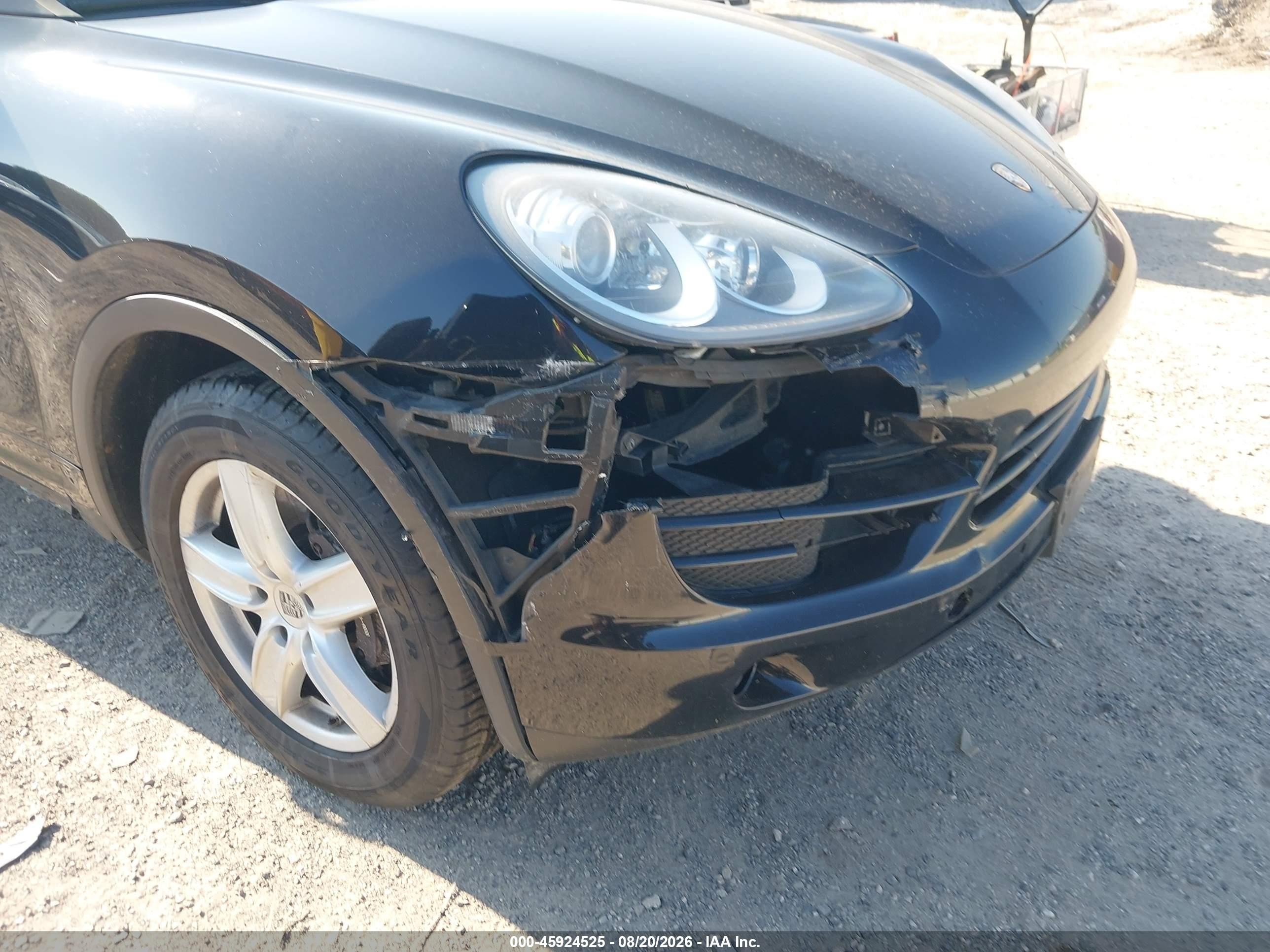 2012 Porsche Cayenne   Black vin: WP1AA2A21CLA12382