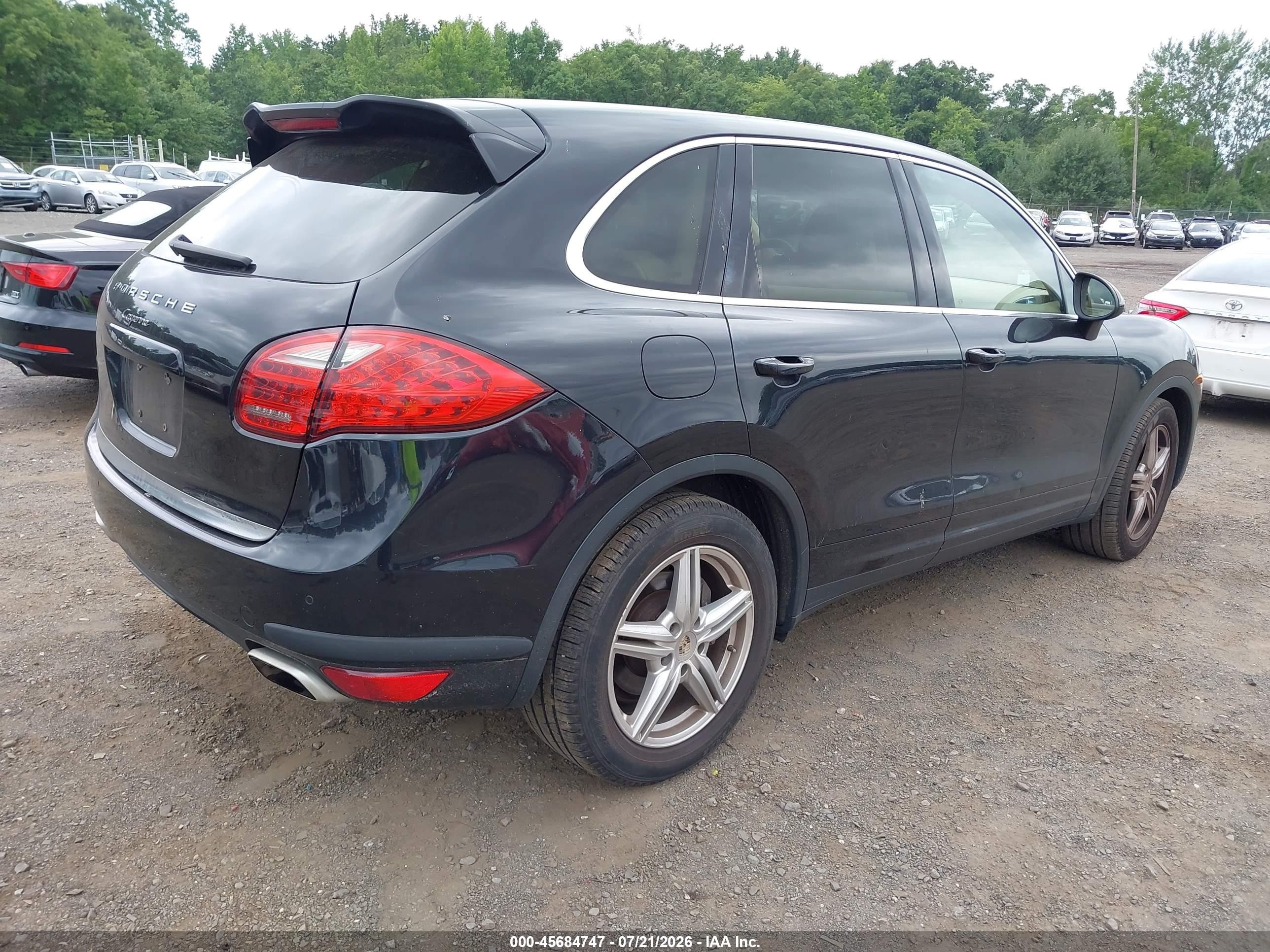 2013 Porsche Cayenne   Black vin: WP1AA2A21DLA06826