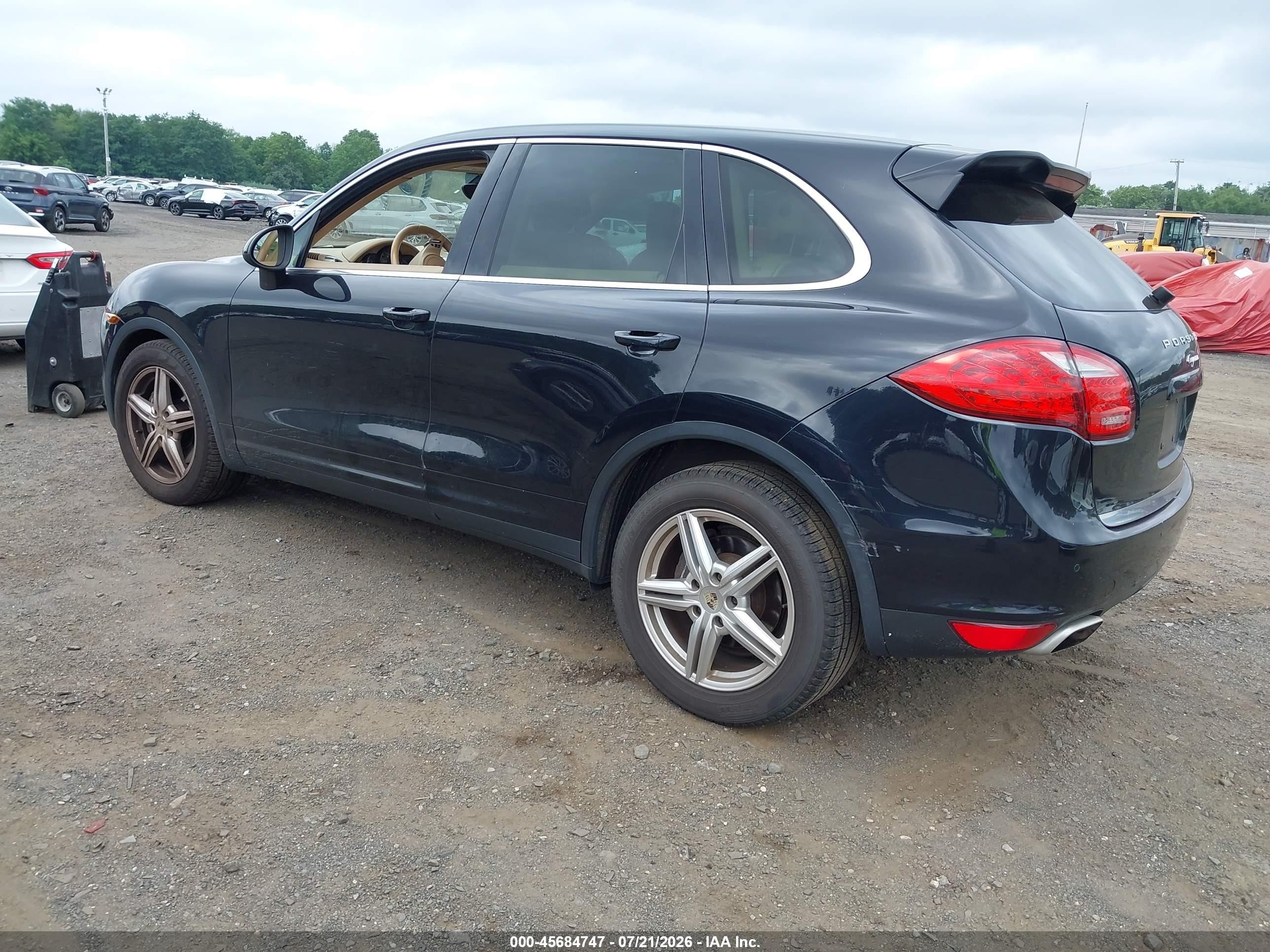 2013 Porsche Cayenne   Black vin: WP1AA2A21DLA06826