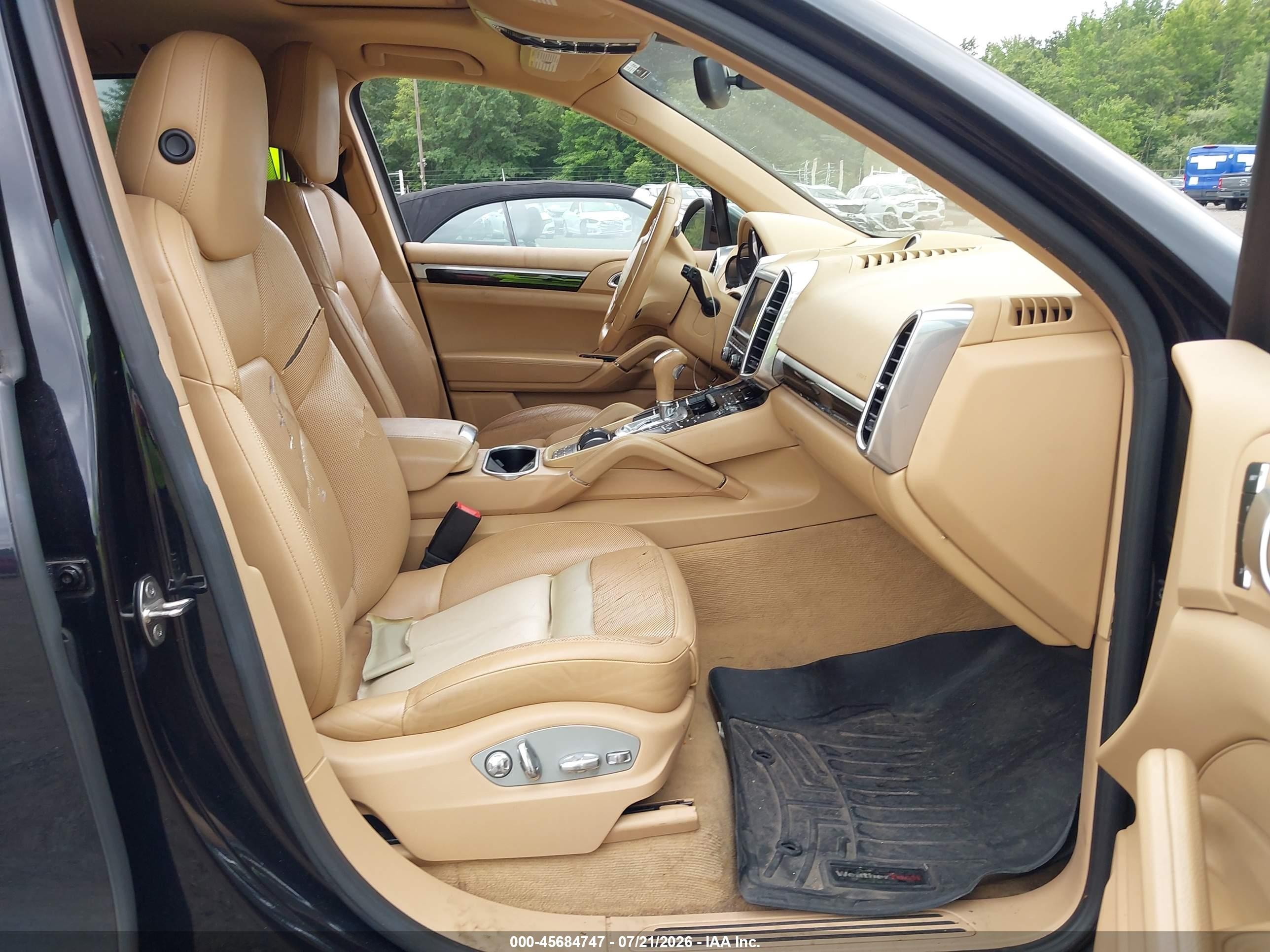 2013 Porsche Cayenne   Black vin: WP1AA2A21DLA06826