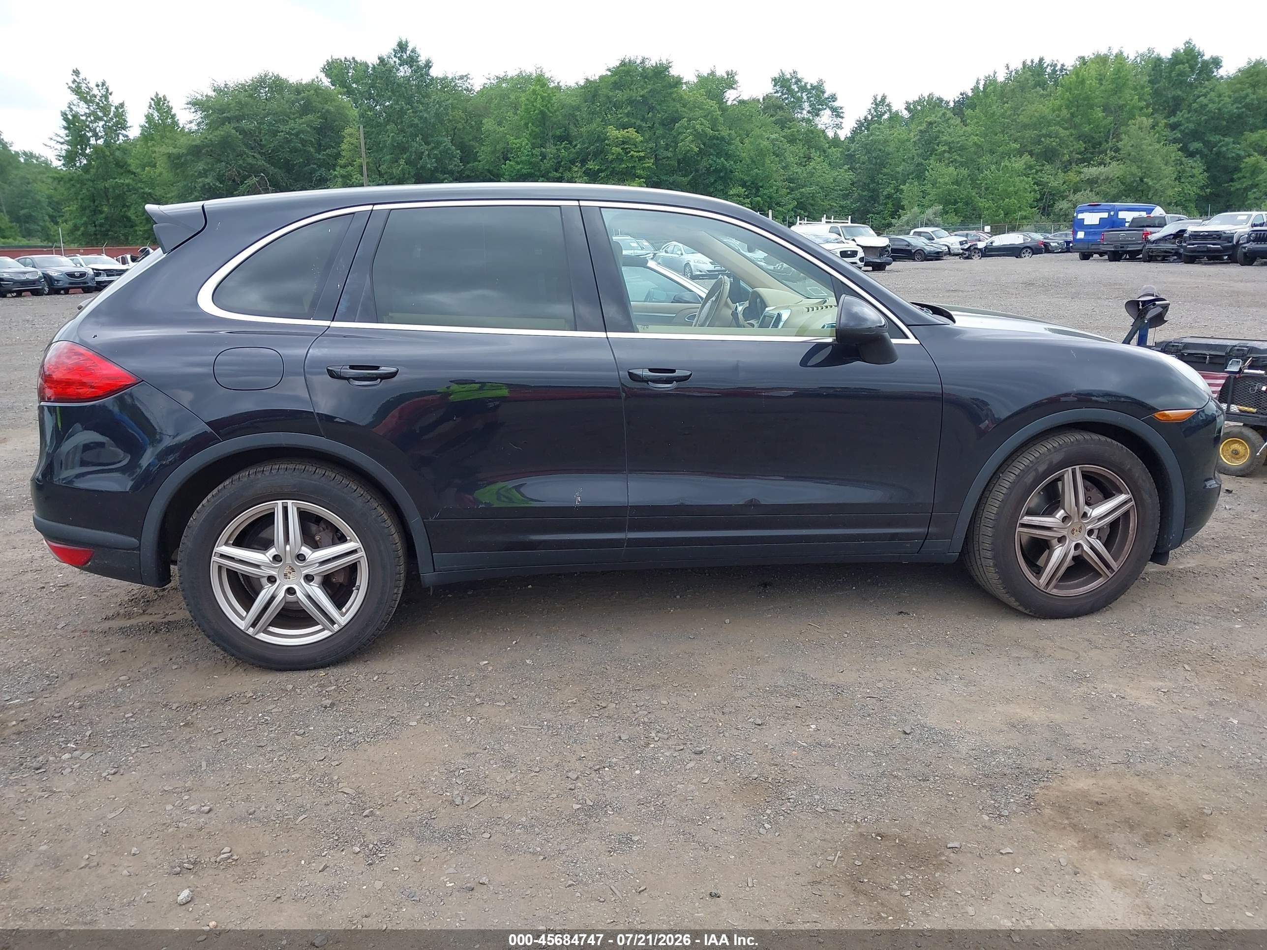 2013 Porsche Cayenne   Black vin: WP1AA2A21DLA06826