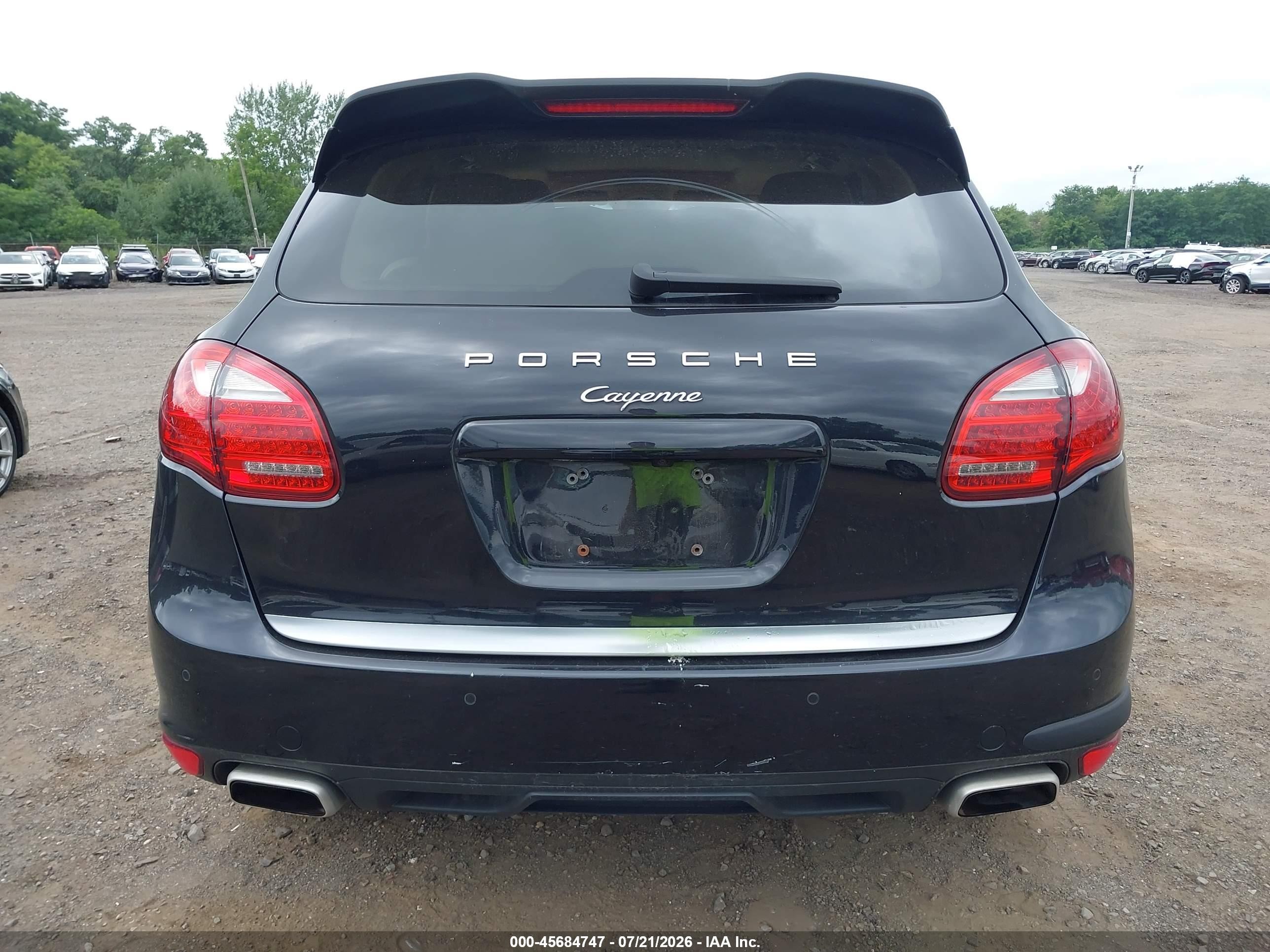 2013 Porsche Cayenne   Black vin: WP1AA2A21DLA06826