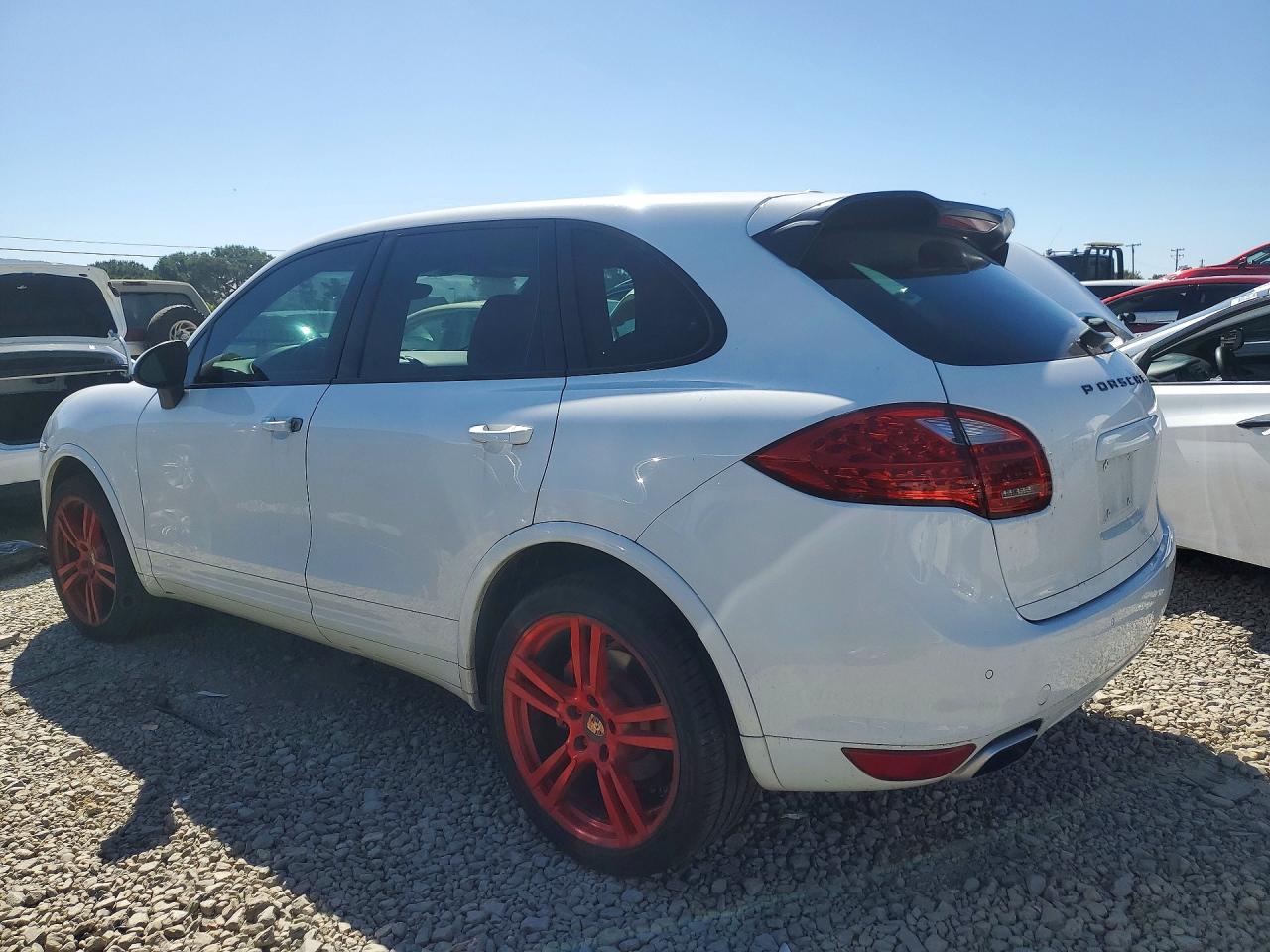 2013 Porsche Cayenne White vin: WP1AA2A21DLA09547