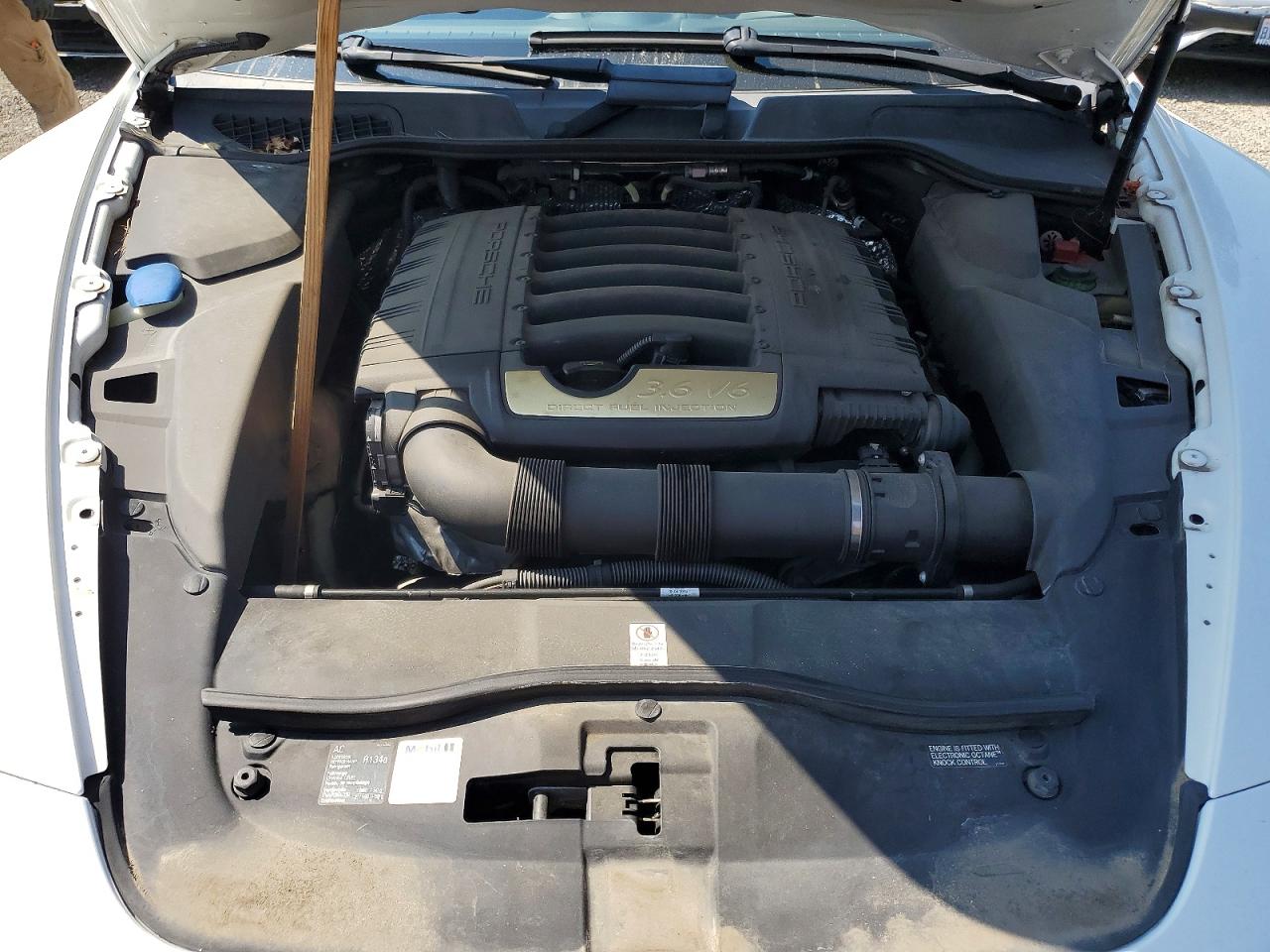 2014 Porsche Cayenne White vin: WP1AA2A21ELA04110
