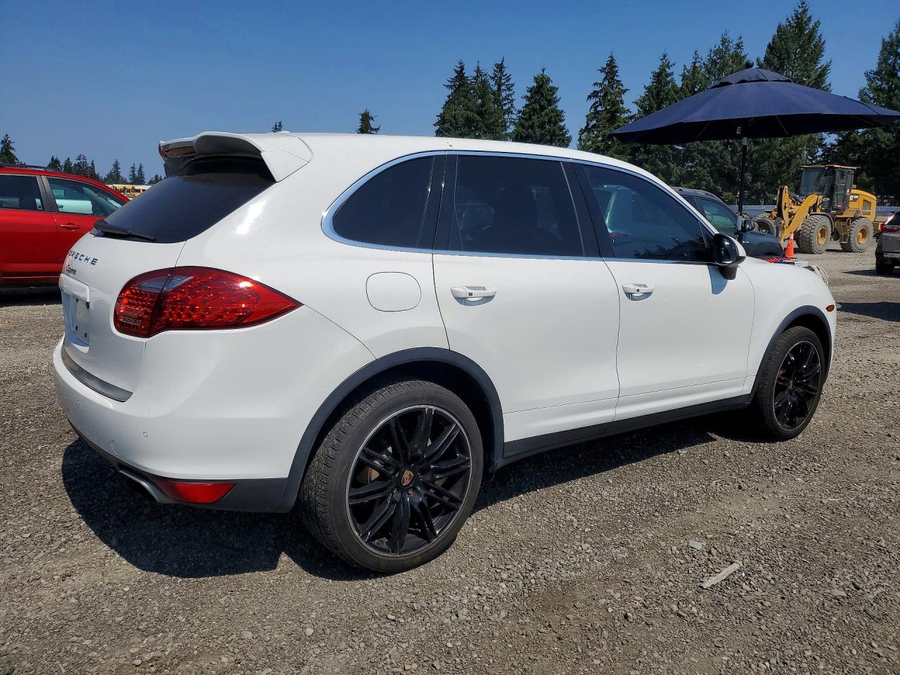 2014 Porsche Cayenne White vin: WP1AA2A21ELA04110