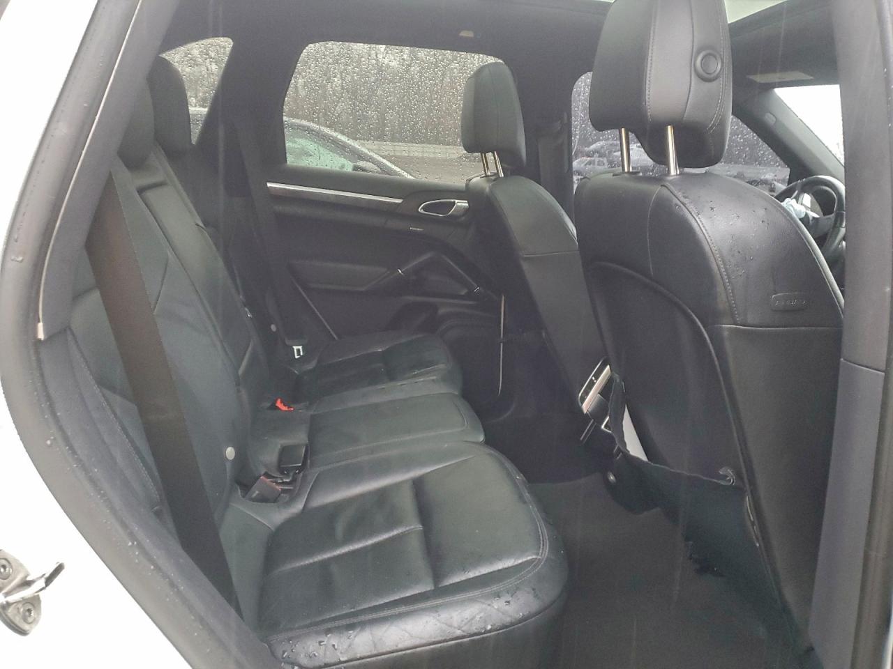 2014 Porsche Cayenne White vin: WP1AA2A21ELA93869