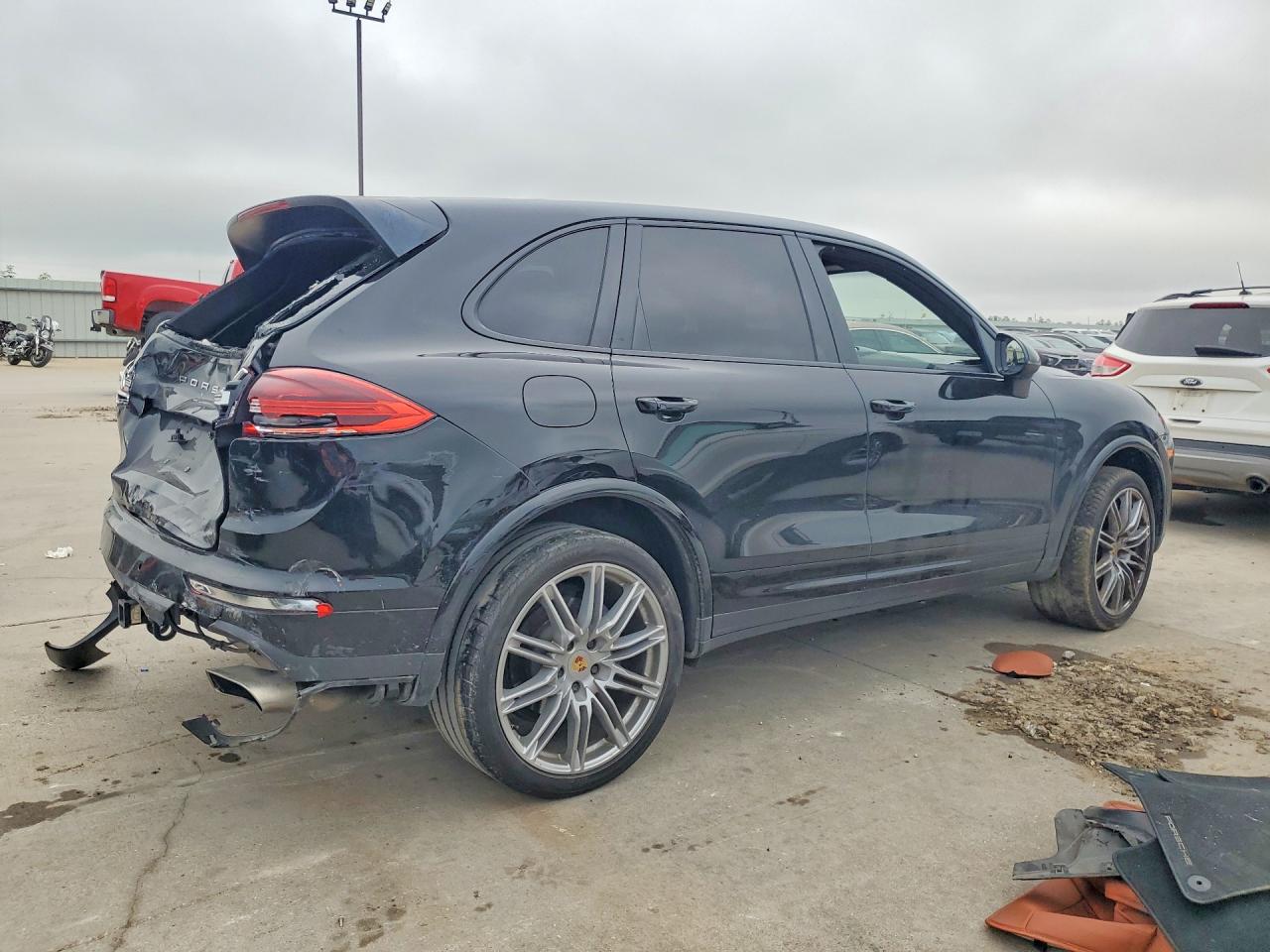 2017 Porsche Cayenne Black vin: WP1AA2A21HKA85748
