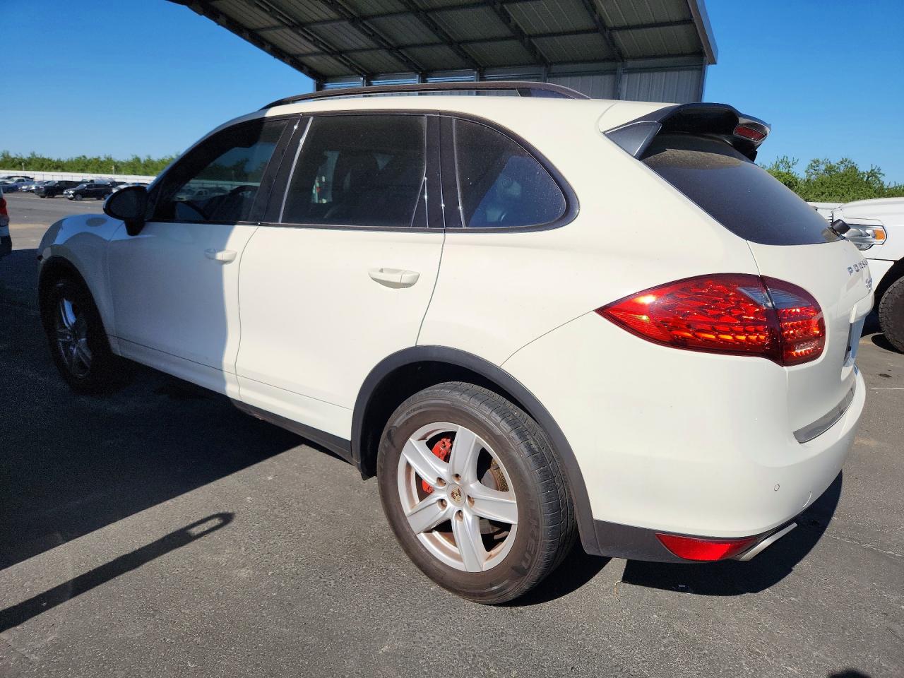 2012 Porsche Cayenne White vin: WP1AA2A22CLA03769