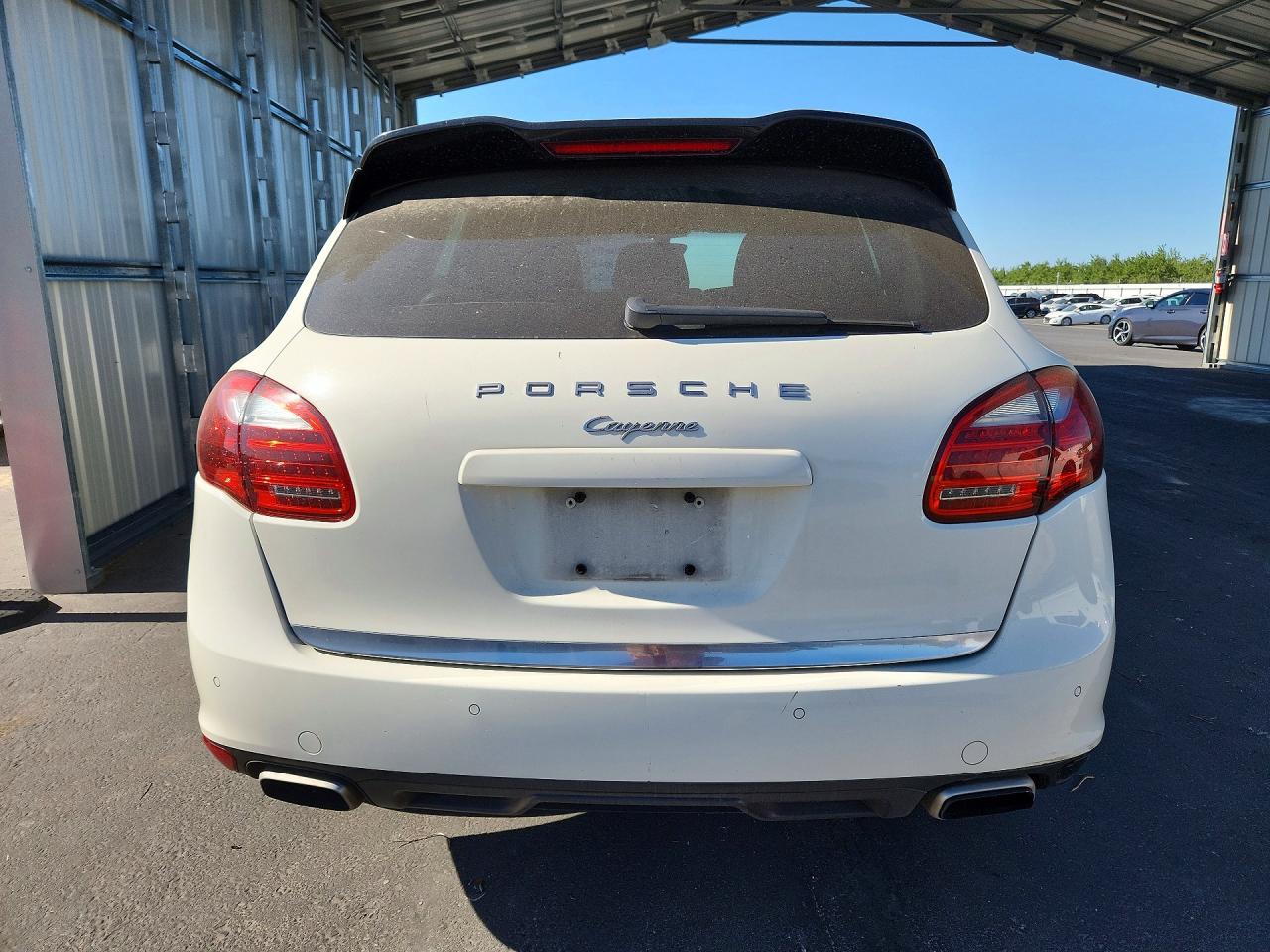 2012 Porsche Cayenne White vin: WP1AA2A22CLA03769