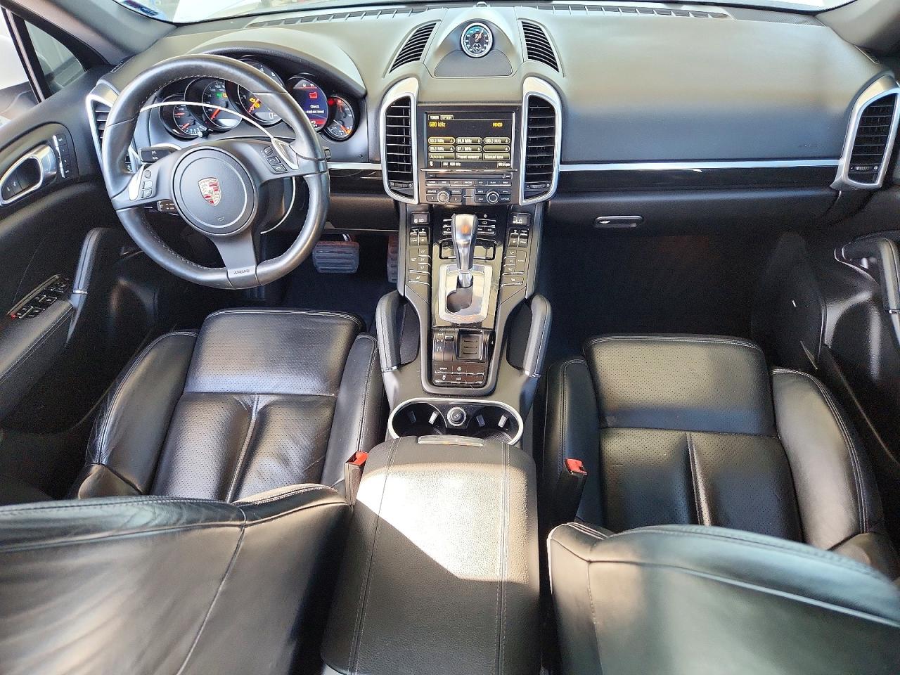 2012 Porsche Cayenne White vin: WP1AA2A22CLA03769